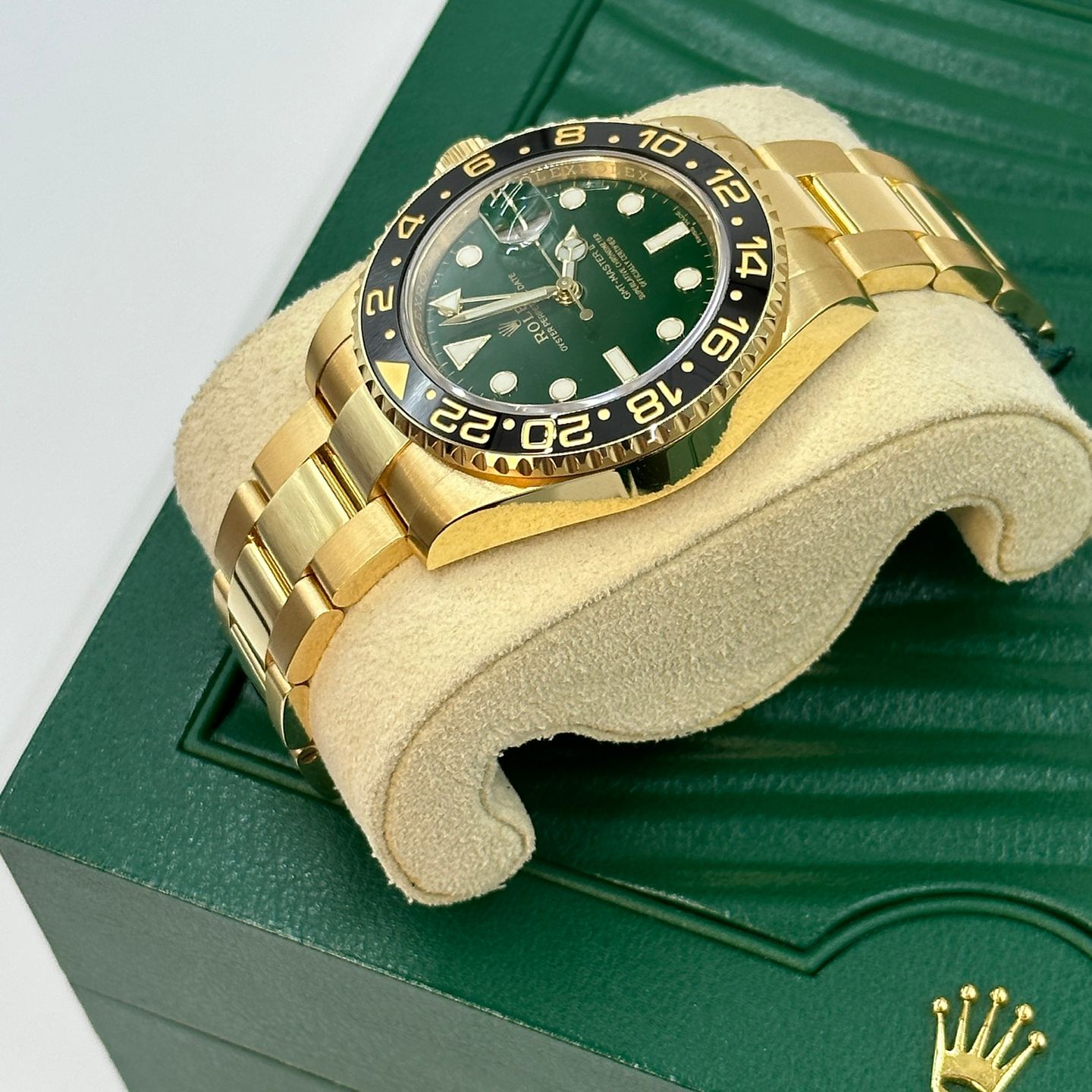 Rolex GMT-Master II 116718LN - (2/5)