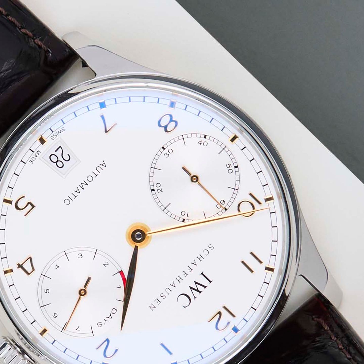 IWC Portuguese Automatic IW500114 (2015) - Silver dial 42 mm Steel case (4/8)