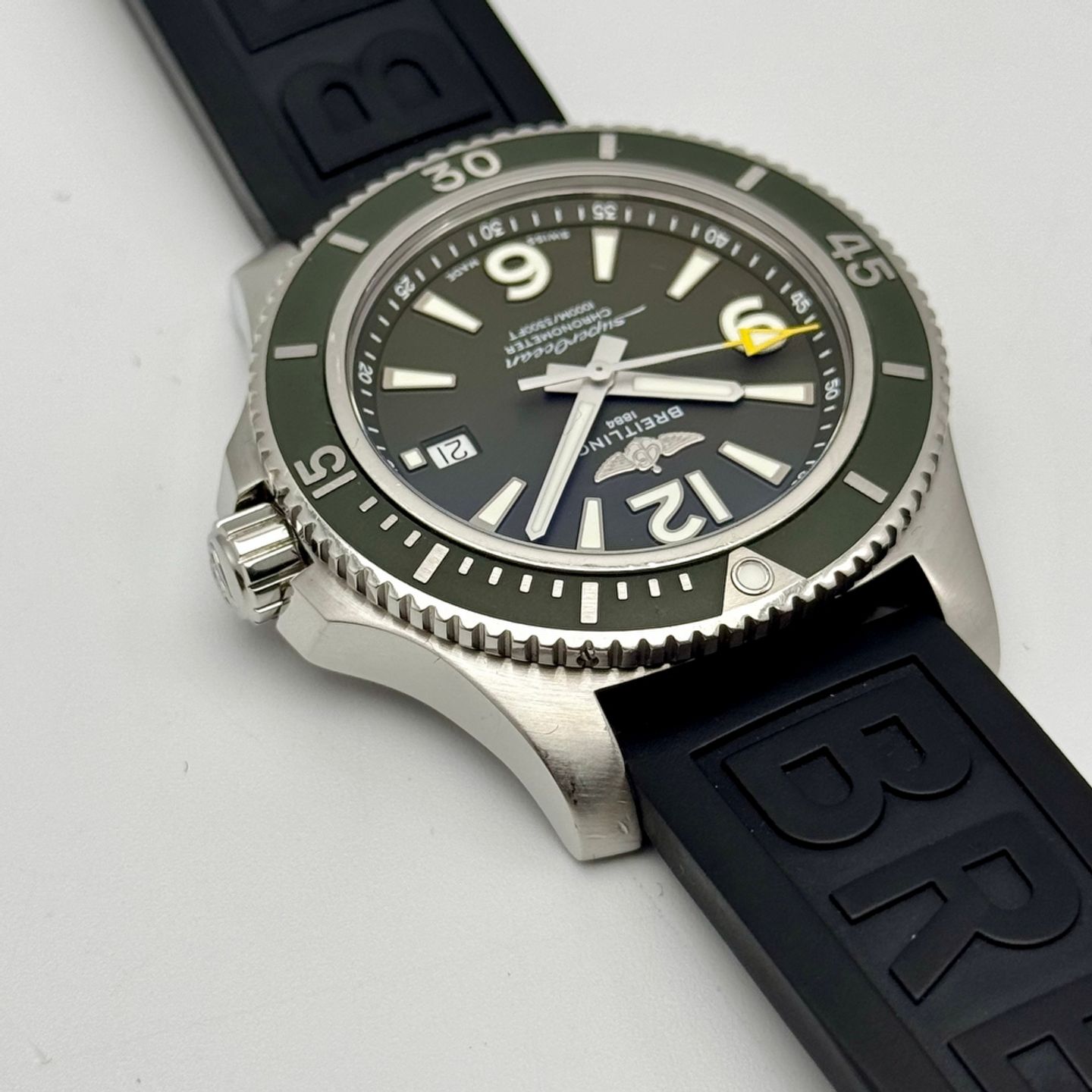 Breitling Superocean 44 A17367A11L1W1 (2022) - Groen wijzerplaat 44mm Staal (8/10)