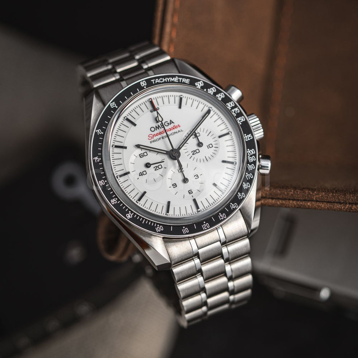 Omega Speedmaster Professional Moonwatch 310.30.42.50.04.001 (2025) - White dial 42 mm Steel case (1/8)