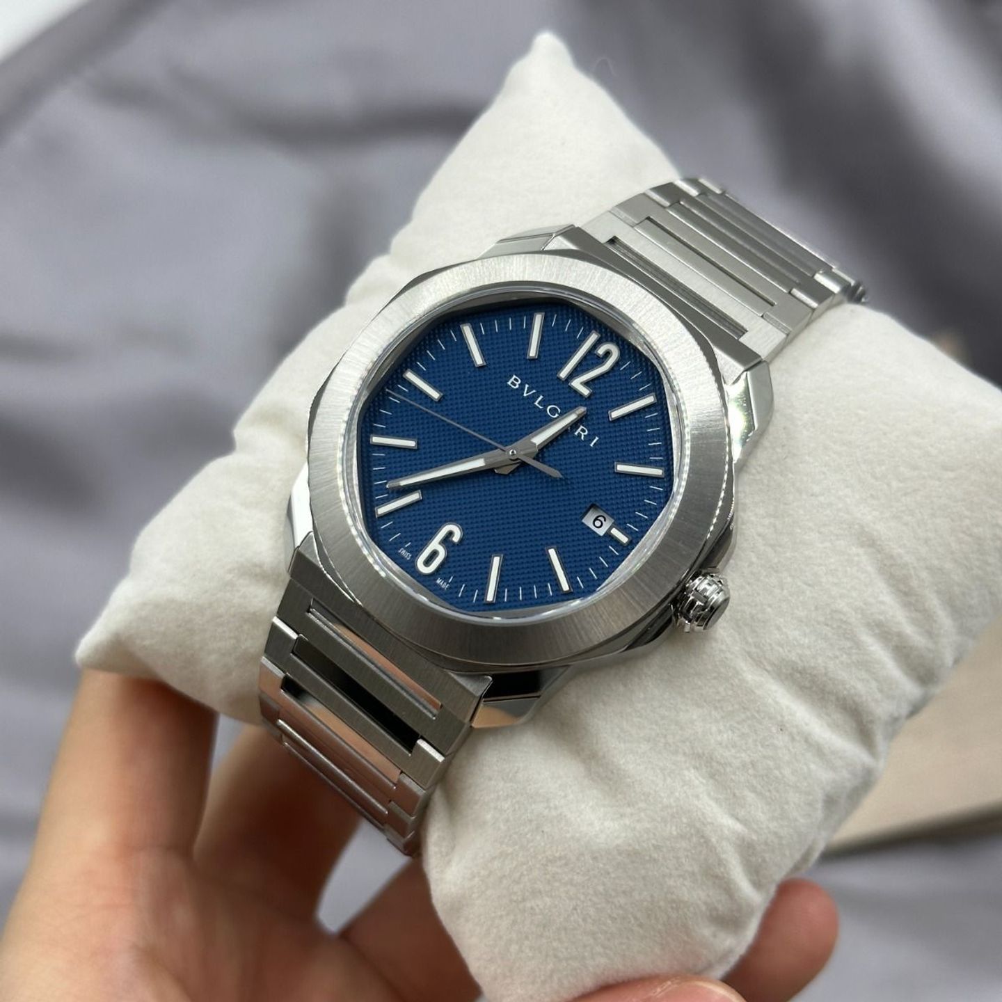 Bulgari Octo 103739 (2024) - Blue dial 41 mm Steel case (6/8)