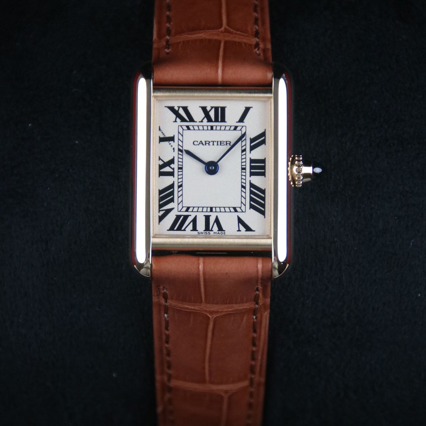 Cartier Tank Louis Cartier WGTA0342 (2025) - Silver dial 22 mm Yellow Gold case (7/8)