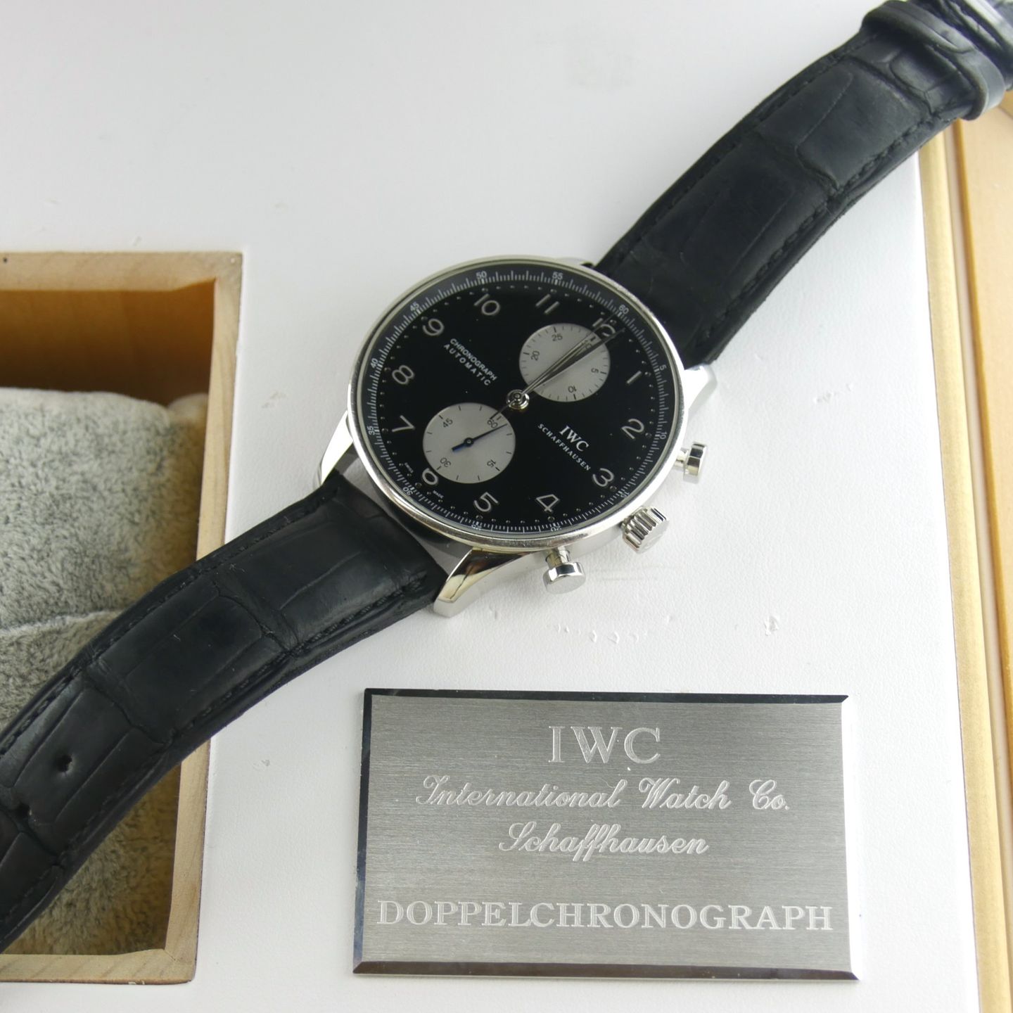 IWC Portuguese Chronograph IW371404 (2003) - Black dial 41 mm Steel case (6/8)