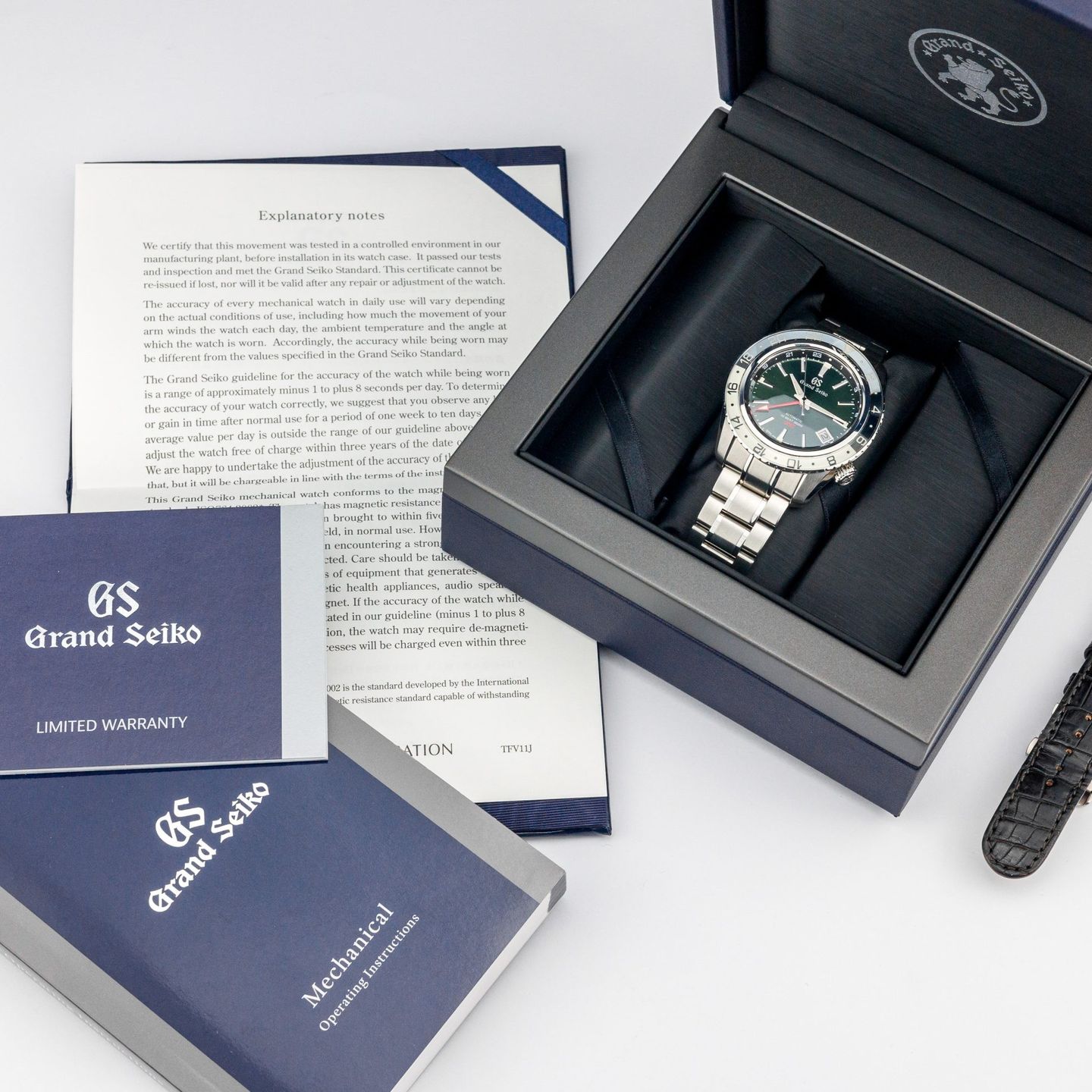 Grand Seiko Sport Collection SBGJ239 (2021) - Green dial 44 mm Steel case (4/8)