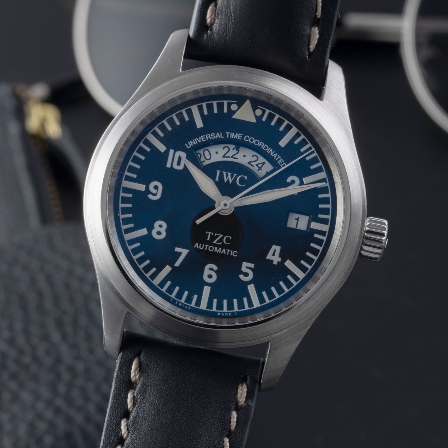 IWC Pilot Spitfire UTC IW325101 - (3/8)