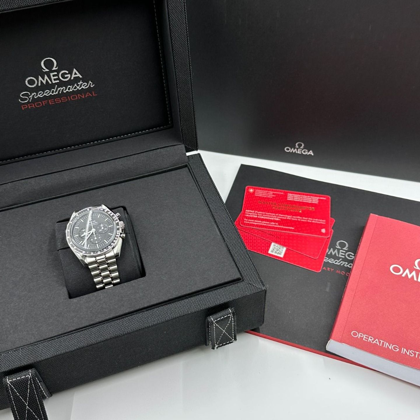 Omega Speedmaster Professional Moonwatch 310.30.42.50.01.002 - (2/8)