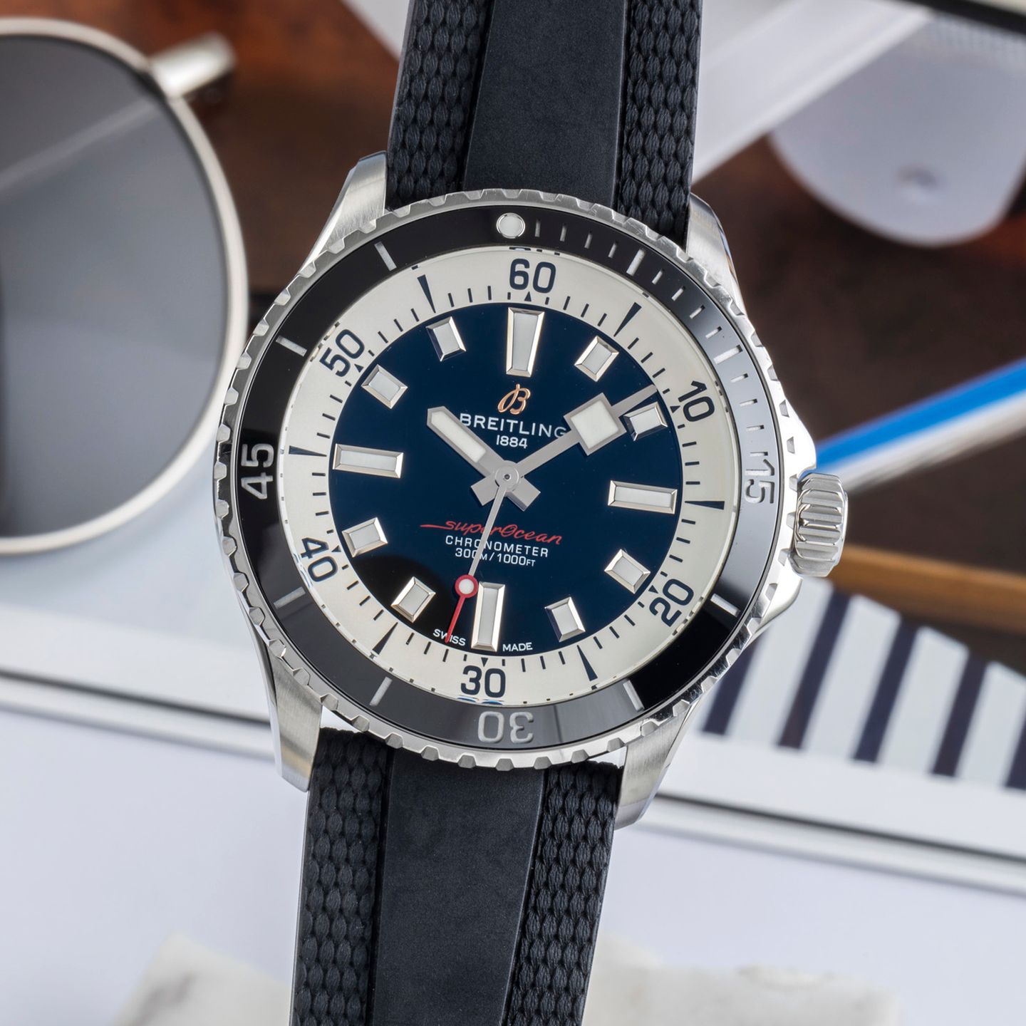 Breitling Superocean 42 A17375211B1S1 (Unknown (random serial)) - Black dial 42 mm Steel case (3/8)