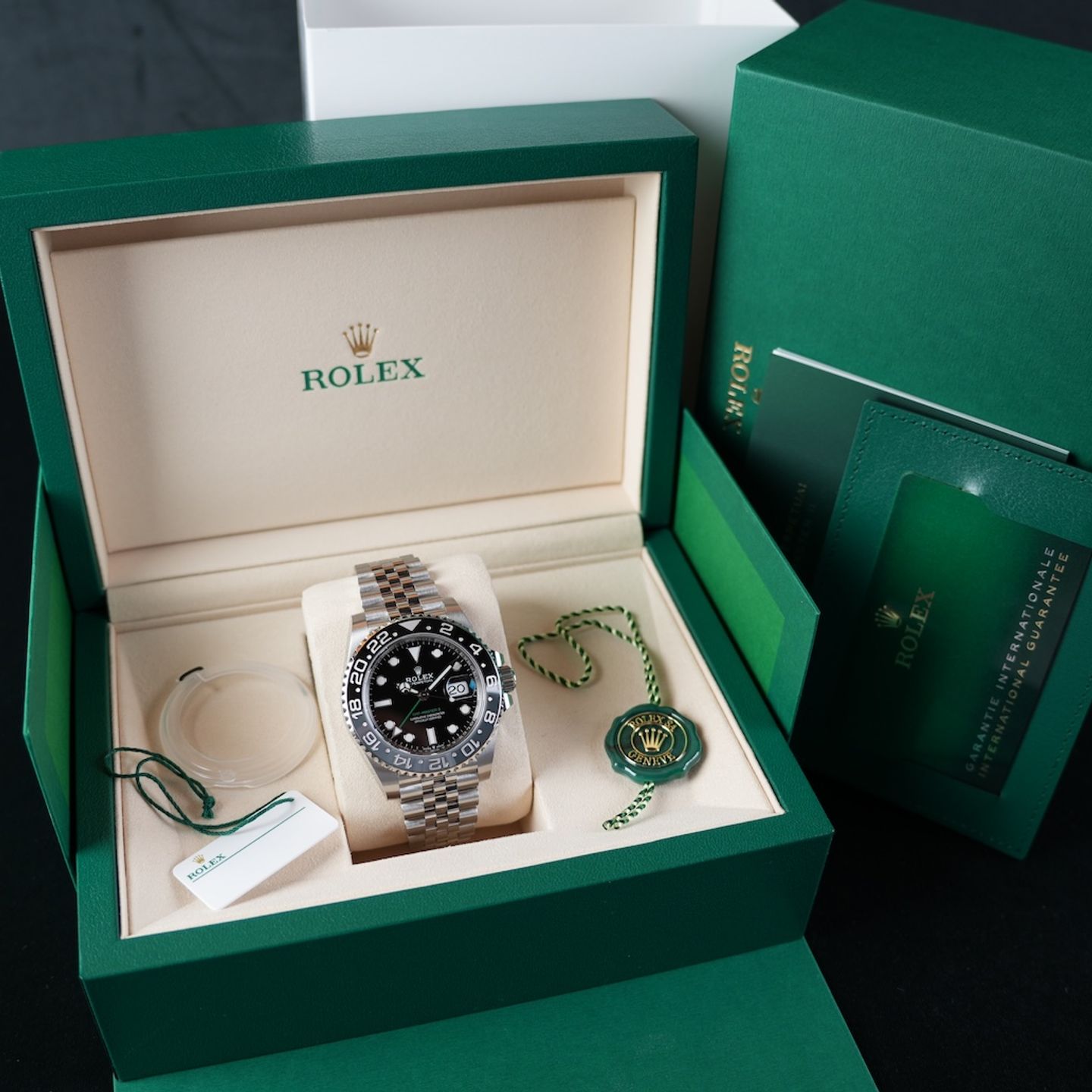 Rolex GMT-Master II 126710GRNR - (8/8)