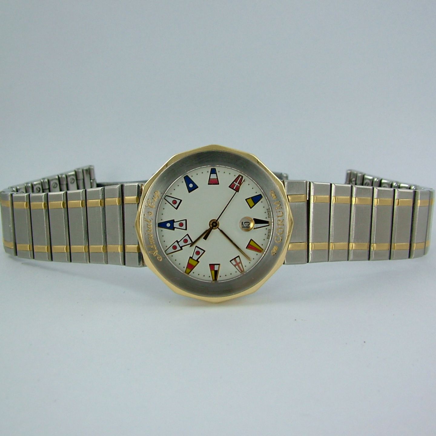 Corum Admiral's Cup - (1990) - White dial 34 mm Gold/Steel case (1/5)