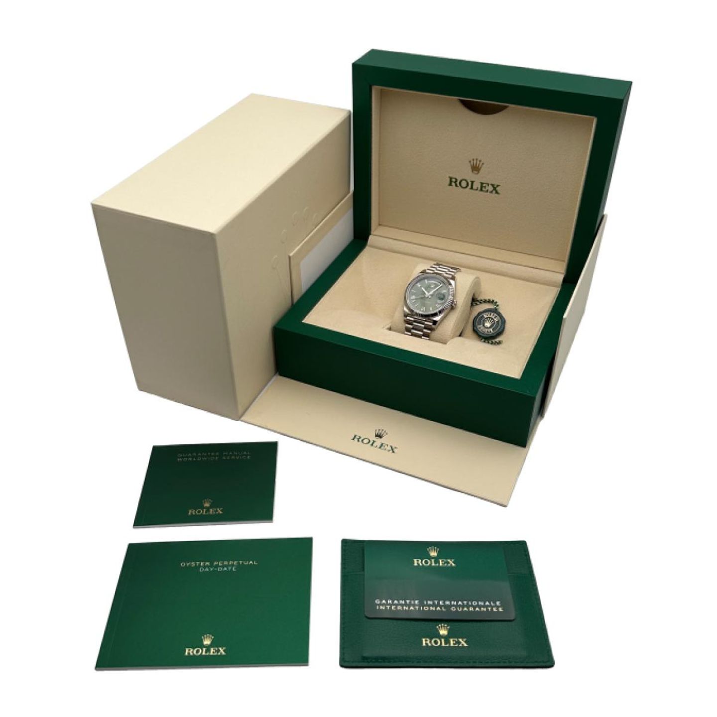 Rolex Day-Date 40 228239 (2025) - 40 mm White Gold case (5/5)