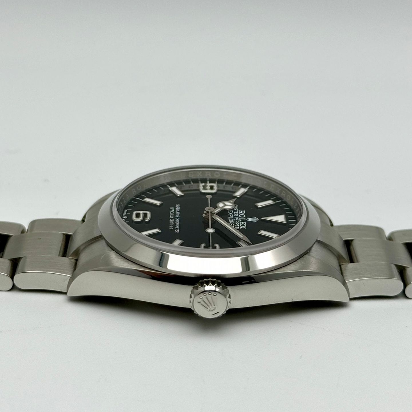 Rolex Explorer 124270 - (3/10)