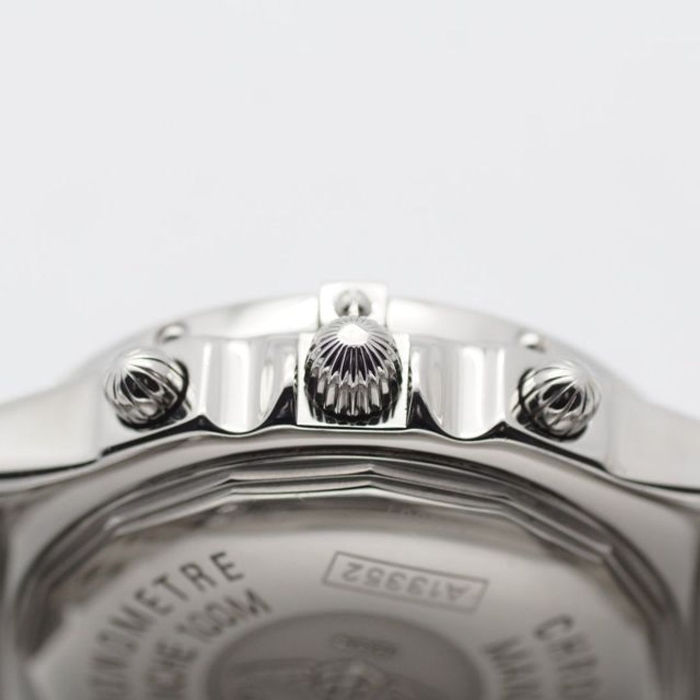 Breitling Chronomat A13352 (2010) - Black dial 39 mm Steel case (2/8)