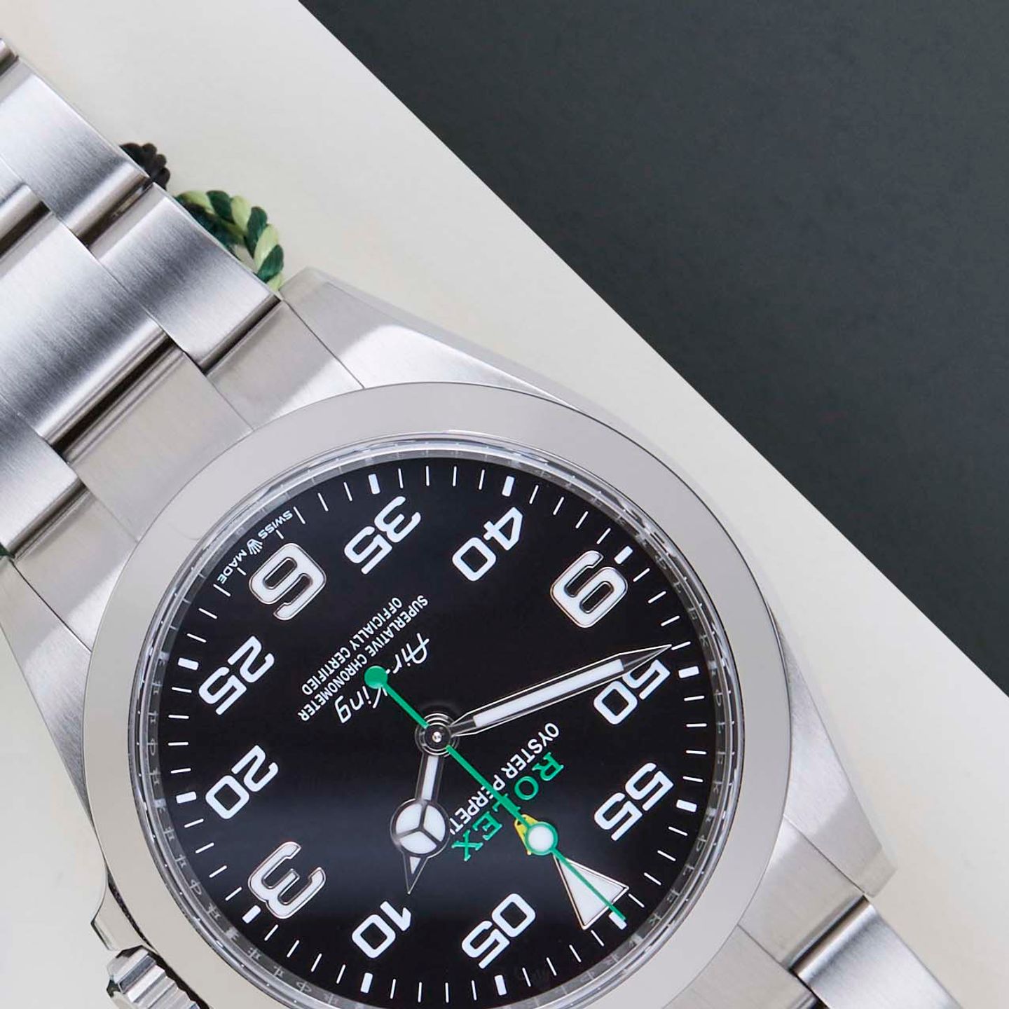 Rolex Air-King 126900 (2024) - Black dial 40 mm Steel case (4/8)