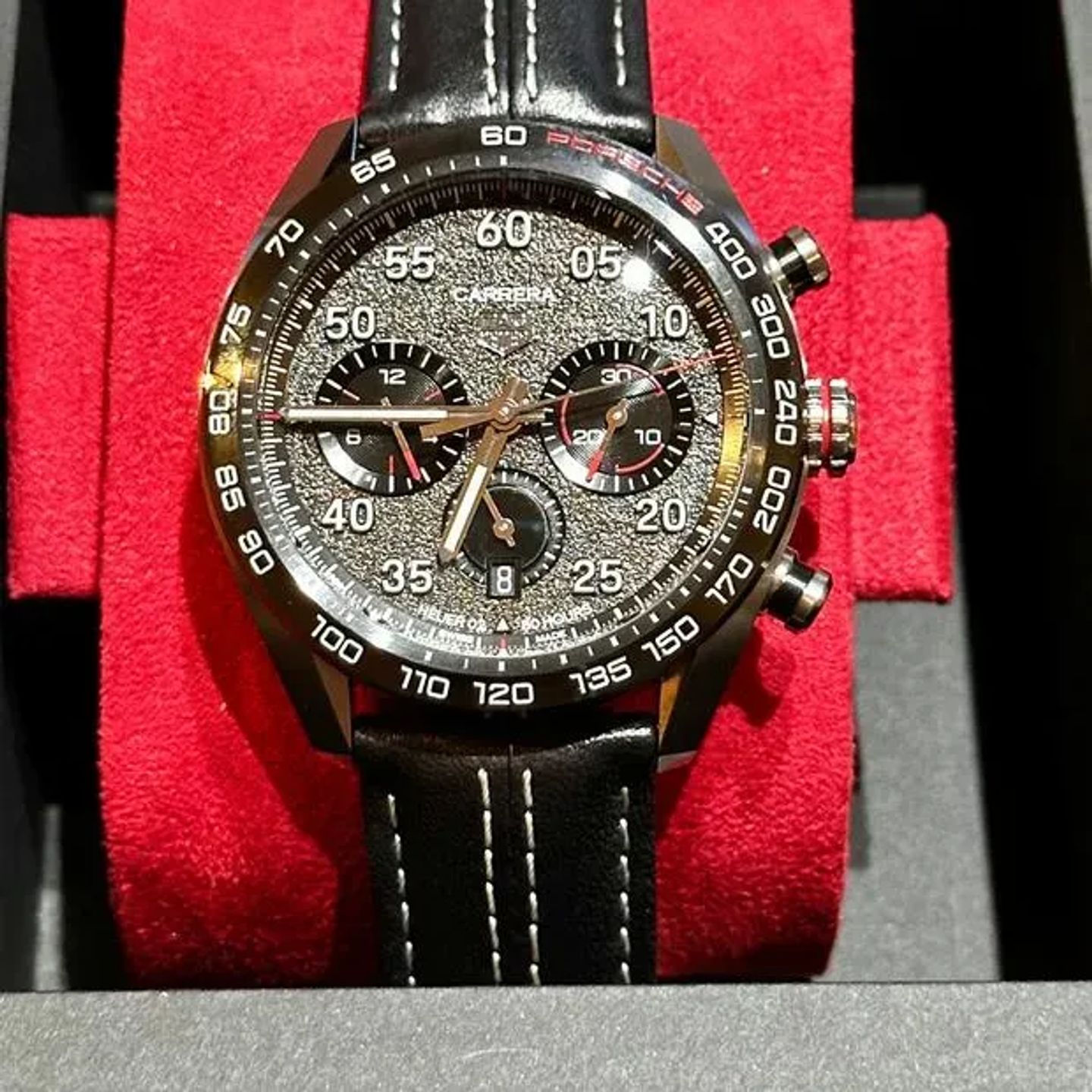 TAG Heuer Carrera Porsche Chronograph Special Edition CBN2A1F.FC6492 - (2/6)