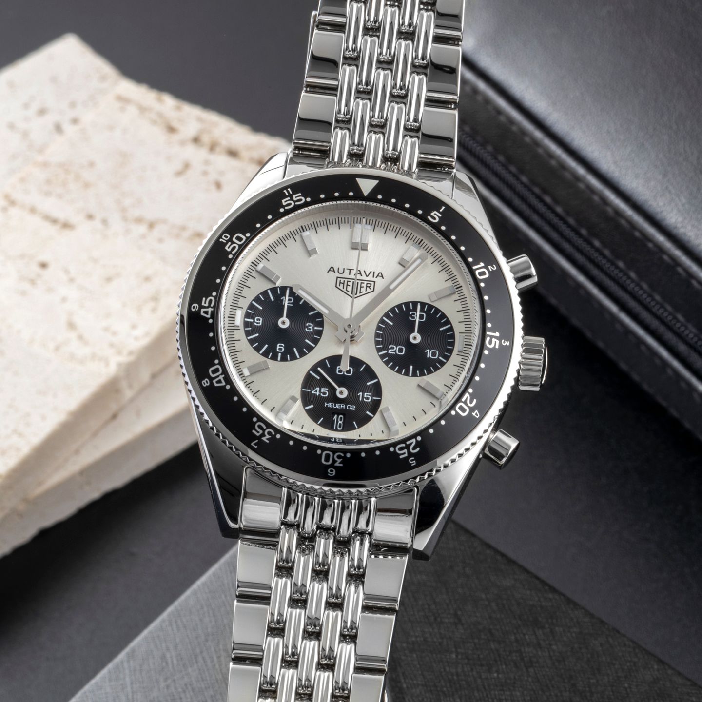 TAG Heuer Autavia CBE2111.BA0687 - (3/8)