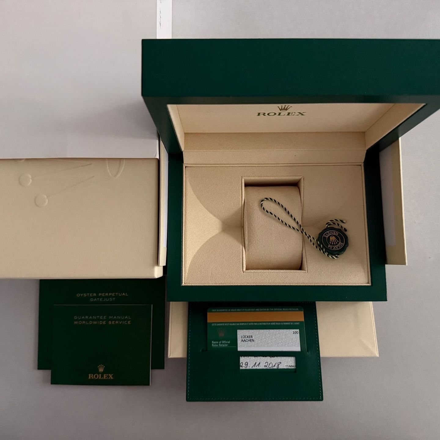 Rolex Datejust 41 126300 (2018) - Black dial 48 mm Steel case (3/12)