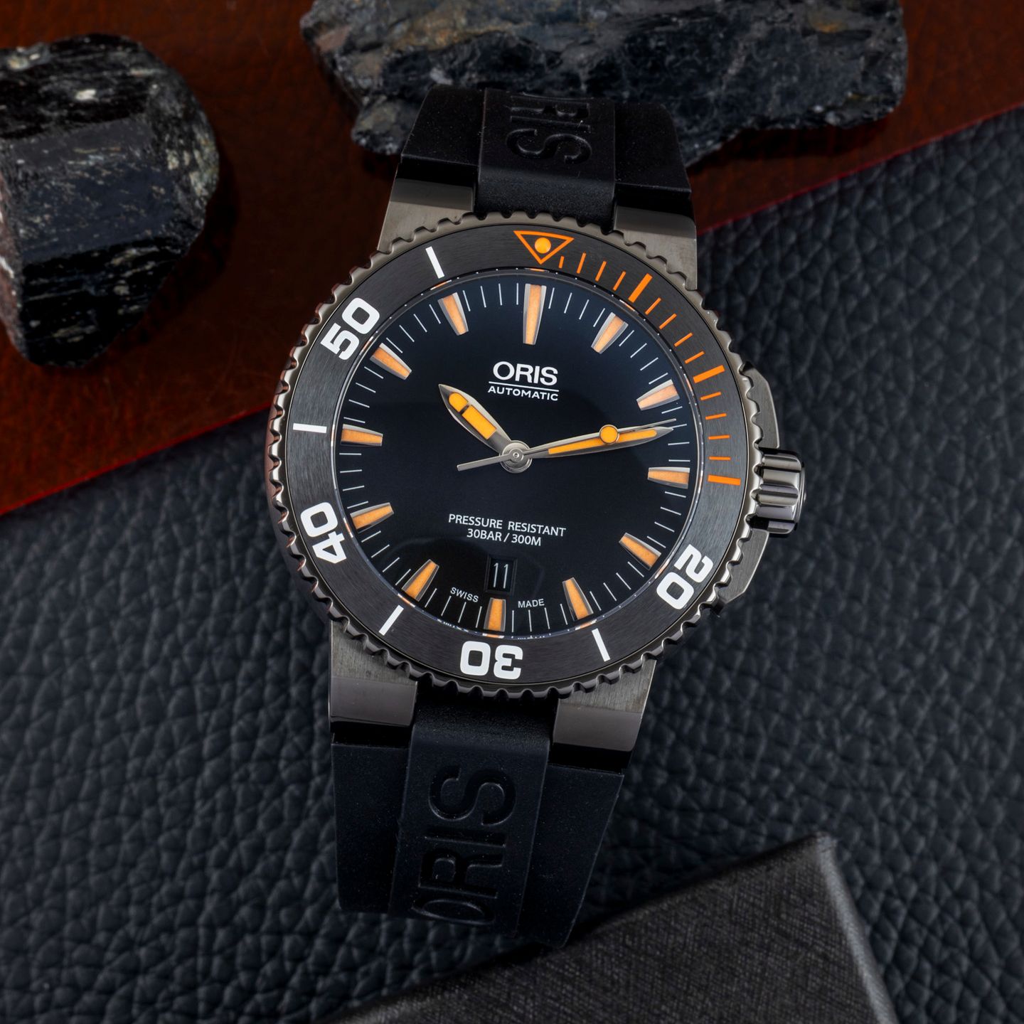 Oris Aquis Date 01 733 7653 4259-07 4 26 34GEB (Unknown (random serial)) - Black dial 43 mm Steel case (1/8)