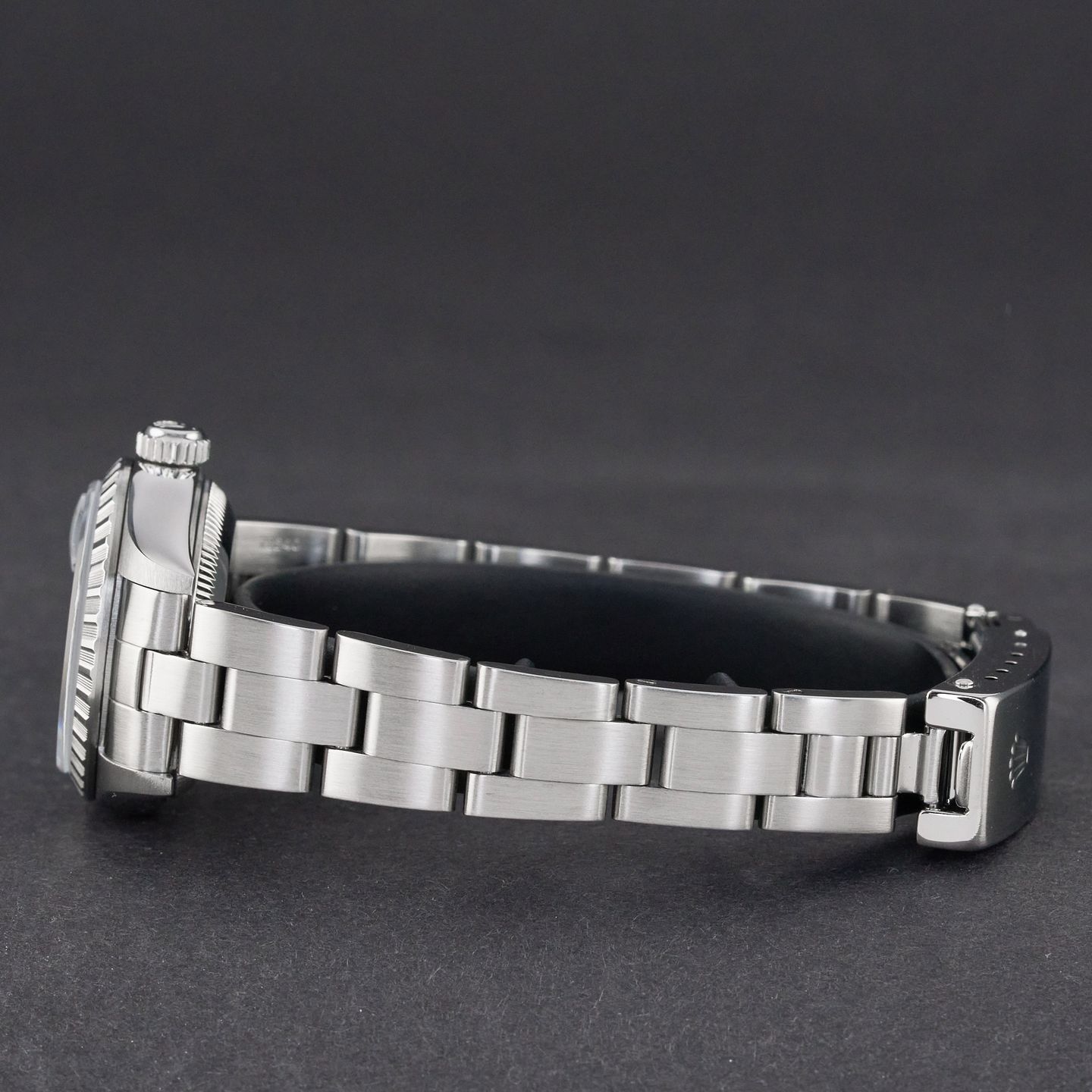 Rolex Oyster Perpetual Lady Date 79240 (2002) - 26mm Staal (5/8)