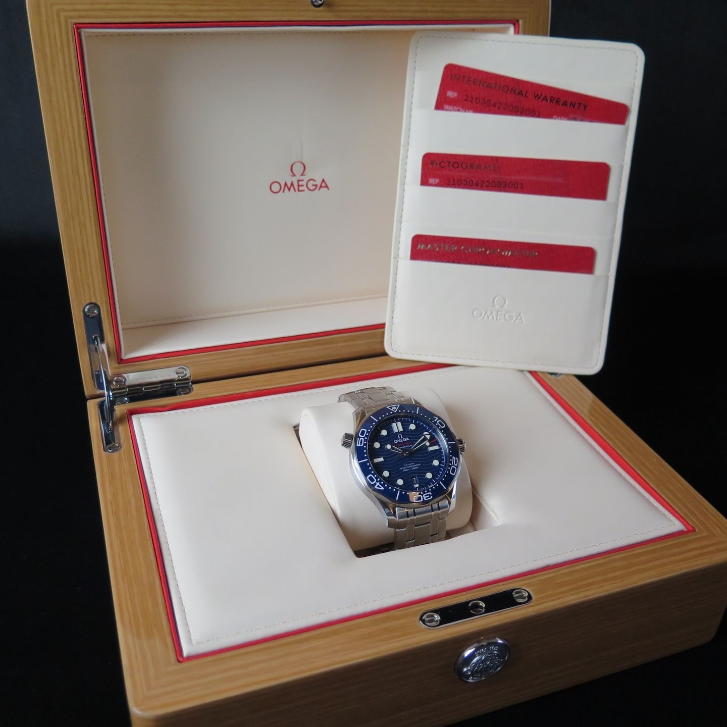 Omega Seamaster Diver 300 M 210.30.42.20.03.001 (2024) - Blue dial 42 mm Steel case (8/8)