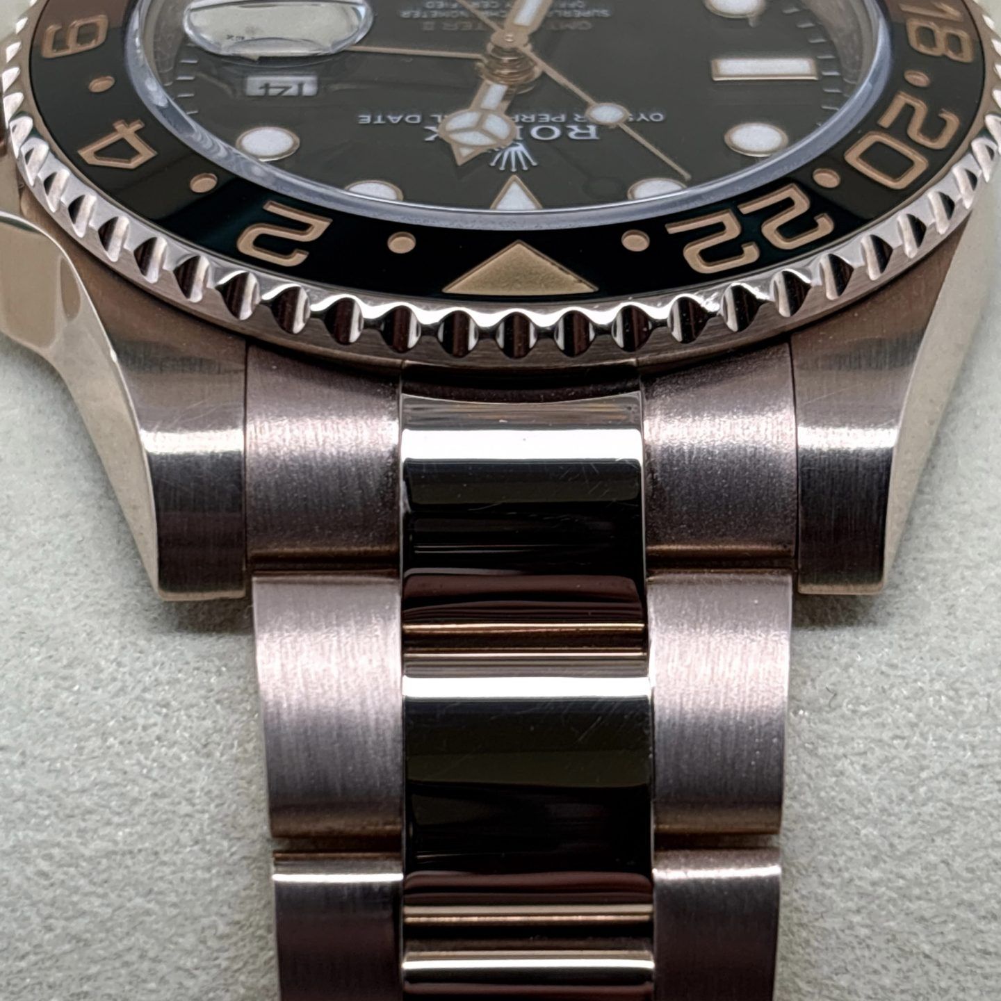Rolex GMT-Master II 126715CHNR (2018) - Black dial 40 mm Rose Gold case (5/7)