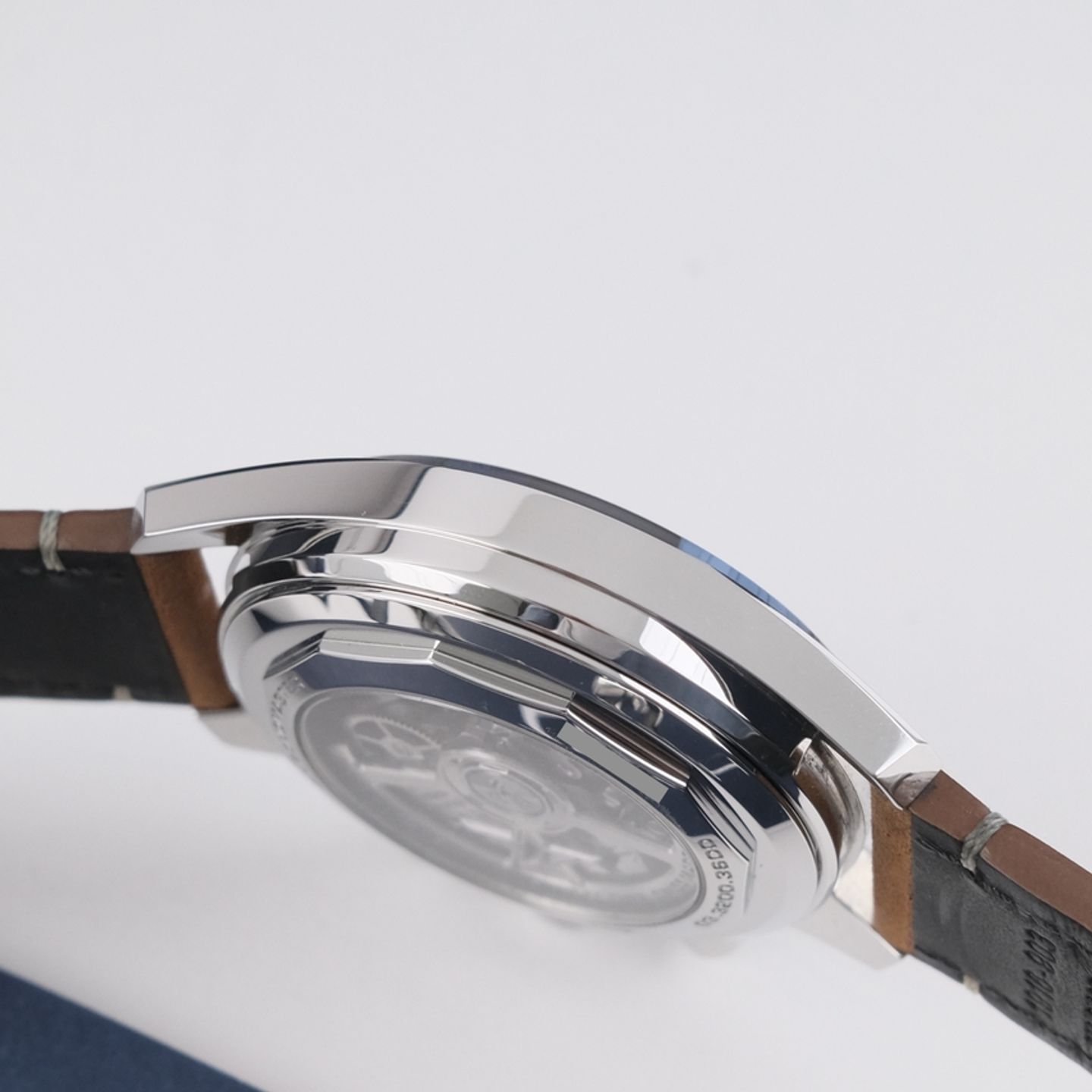 Zenith El Primero Chronomaster 03.3200.3600/21.C903 (2023) - Zwart wijzerplaat 38mm Staal (5/8)