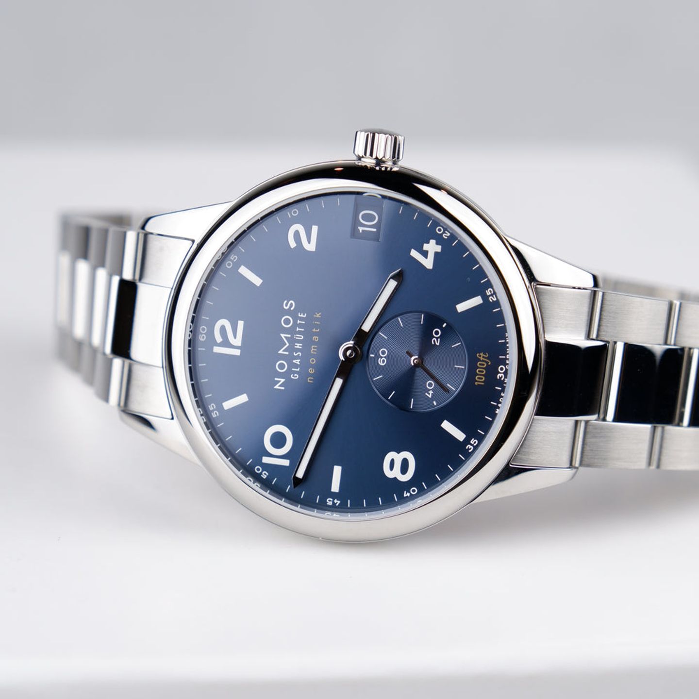 NOMOS Club Neomatik 782 - (1/2)