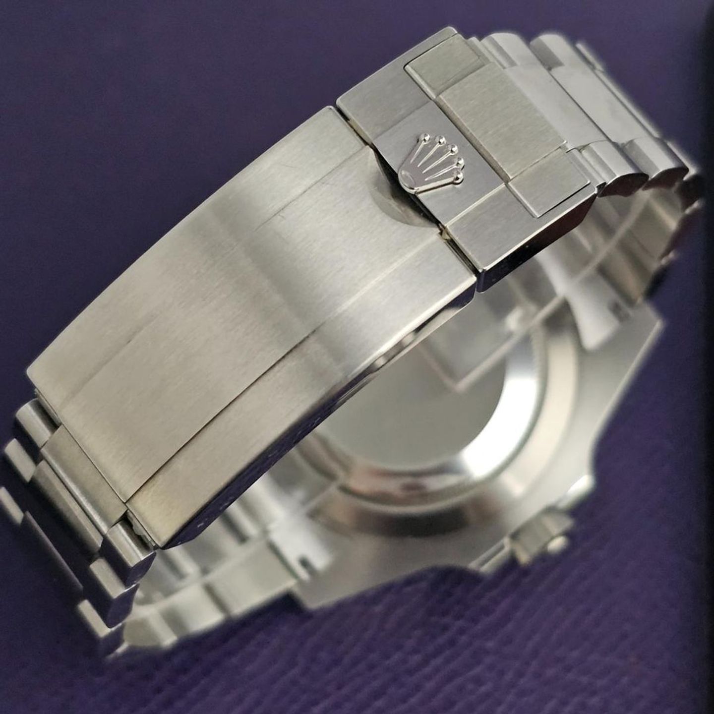 Rolex Submariner Date 126610LN - (6/12)