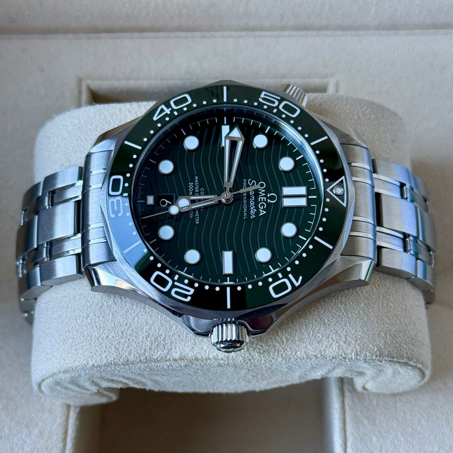 Omega Seamaster Diver 300 M 210.30.42.20.10.001 - (4/7)