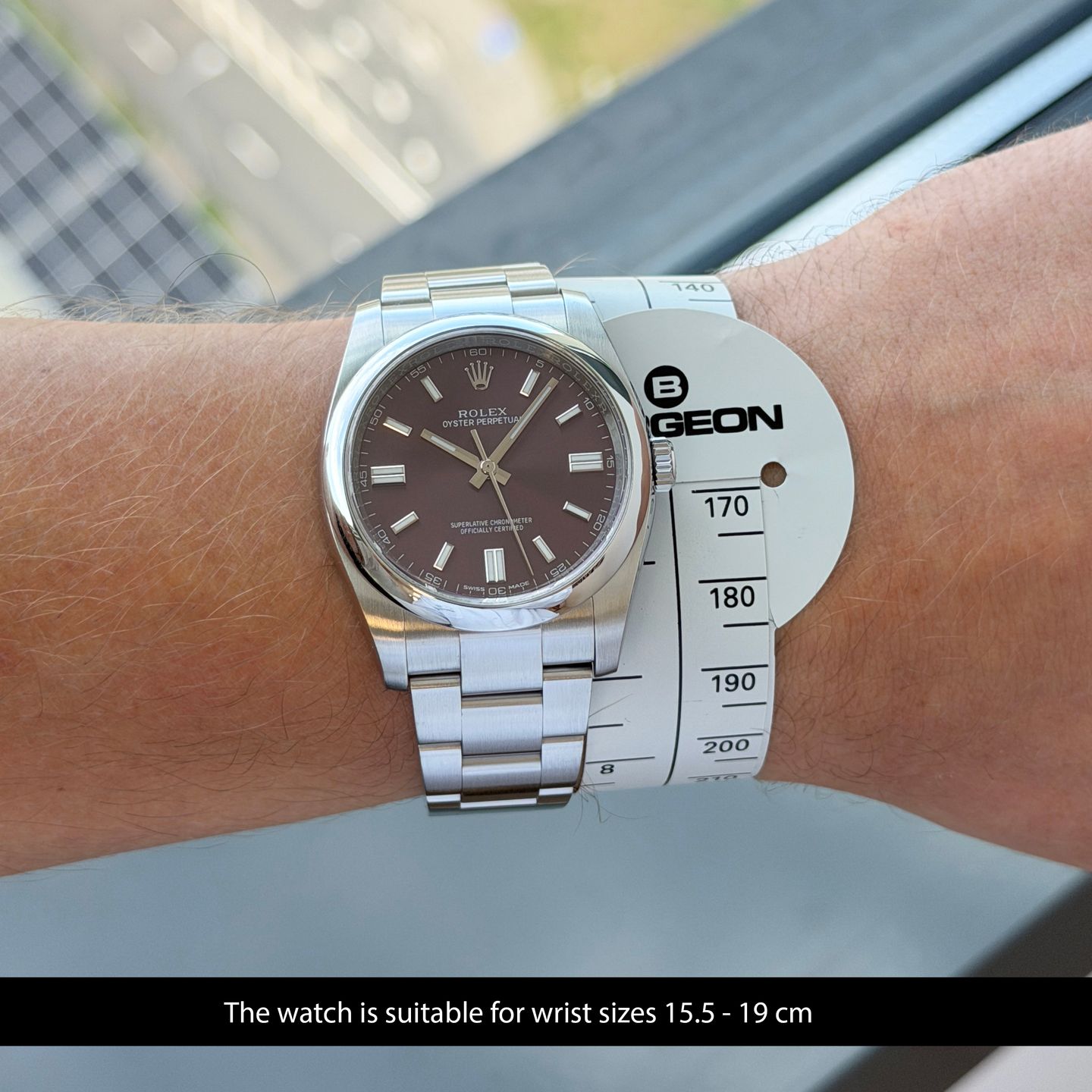 Rolex Oyster Perpetual 36 116000 (2017) - Red dial 36 mm Steel case (2/8)