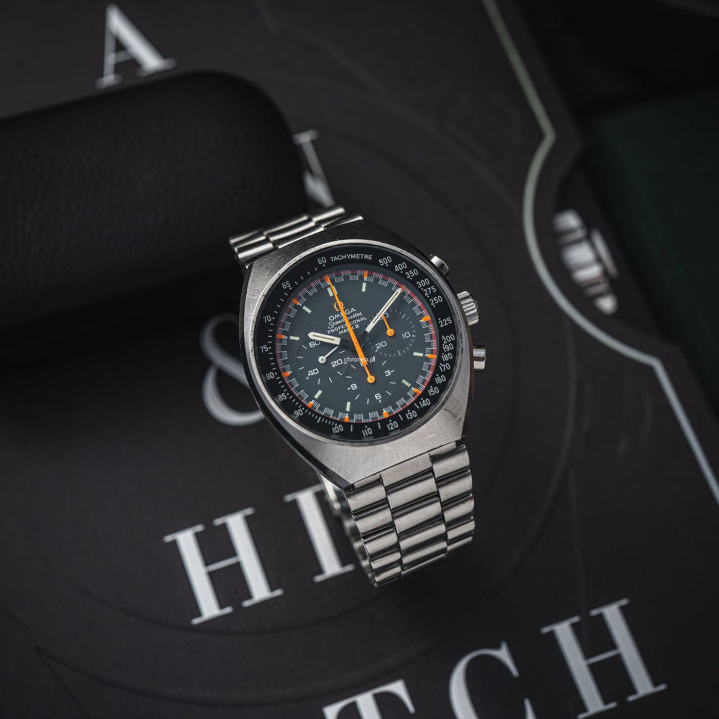 Omega Speedmaster Mark II 145.014 (1973) - 42 mm Steel case (3/8)