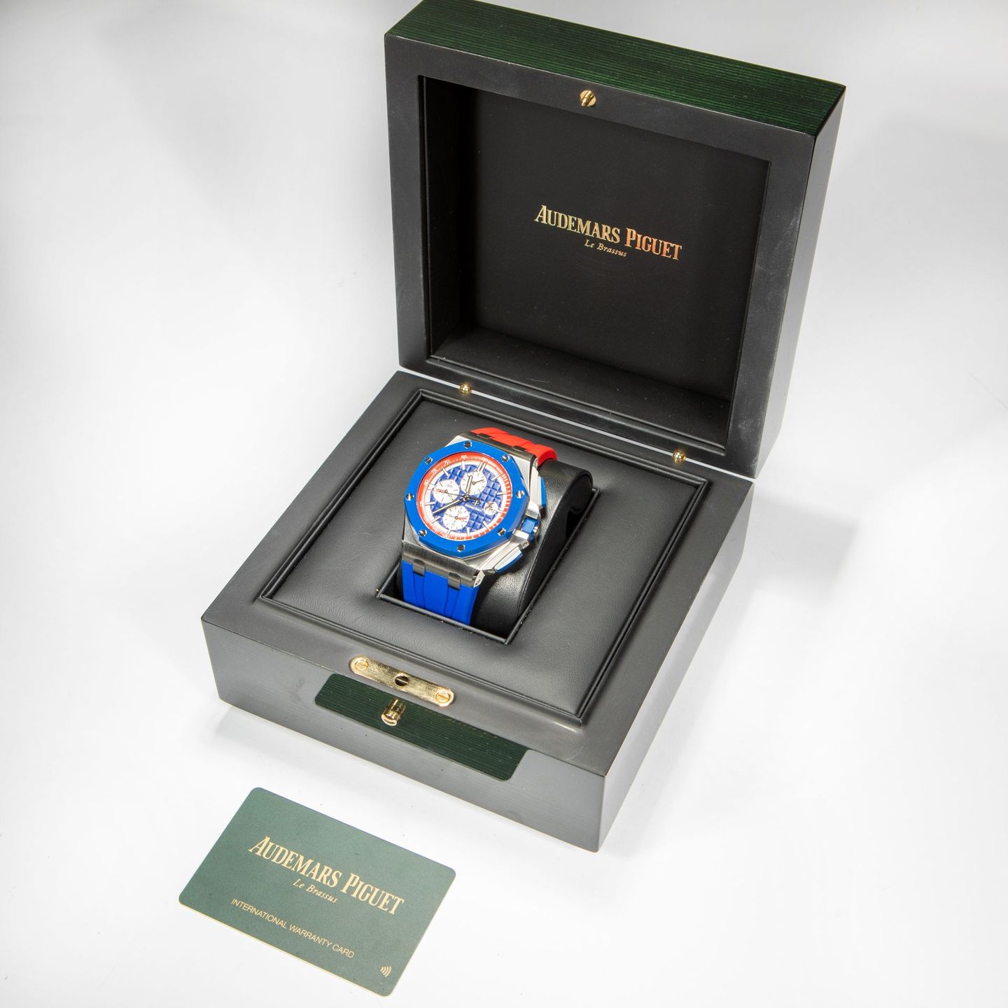 Audemars Piguet Royal Oak Offshore Chronograph 26400SO.OO.A502CA.01 (2022) - Blue dial 44 mm Steel case (2/4)