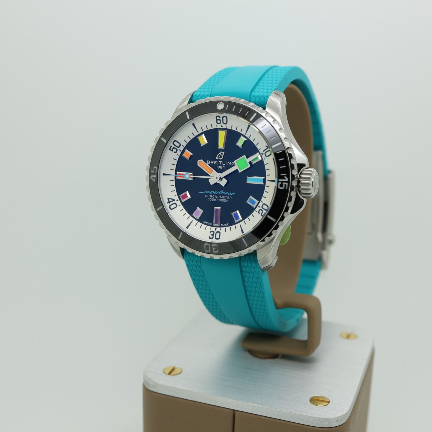 Breitling Superocean 42 A17375 - (1/8)