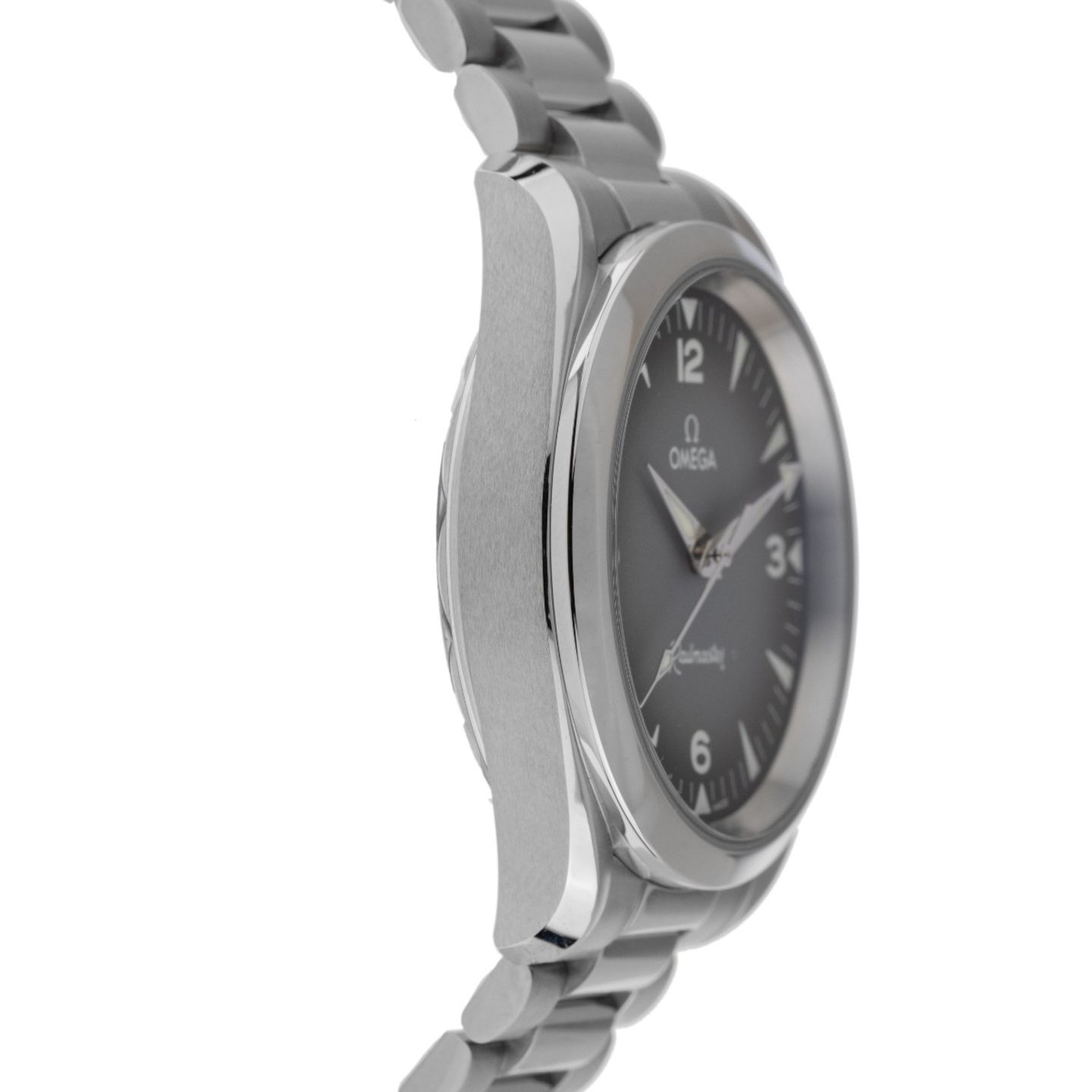 Omega Seamaster Railmaster 235.10.38.20.06.001 (2026) - Grey dial 38 mm Steel case (5/8)