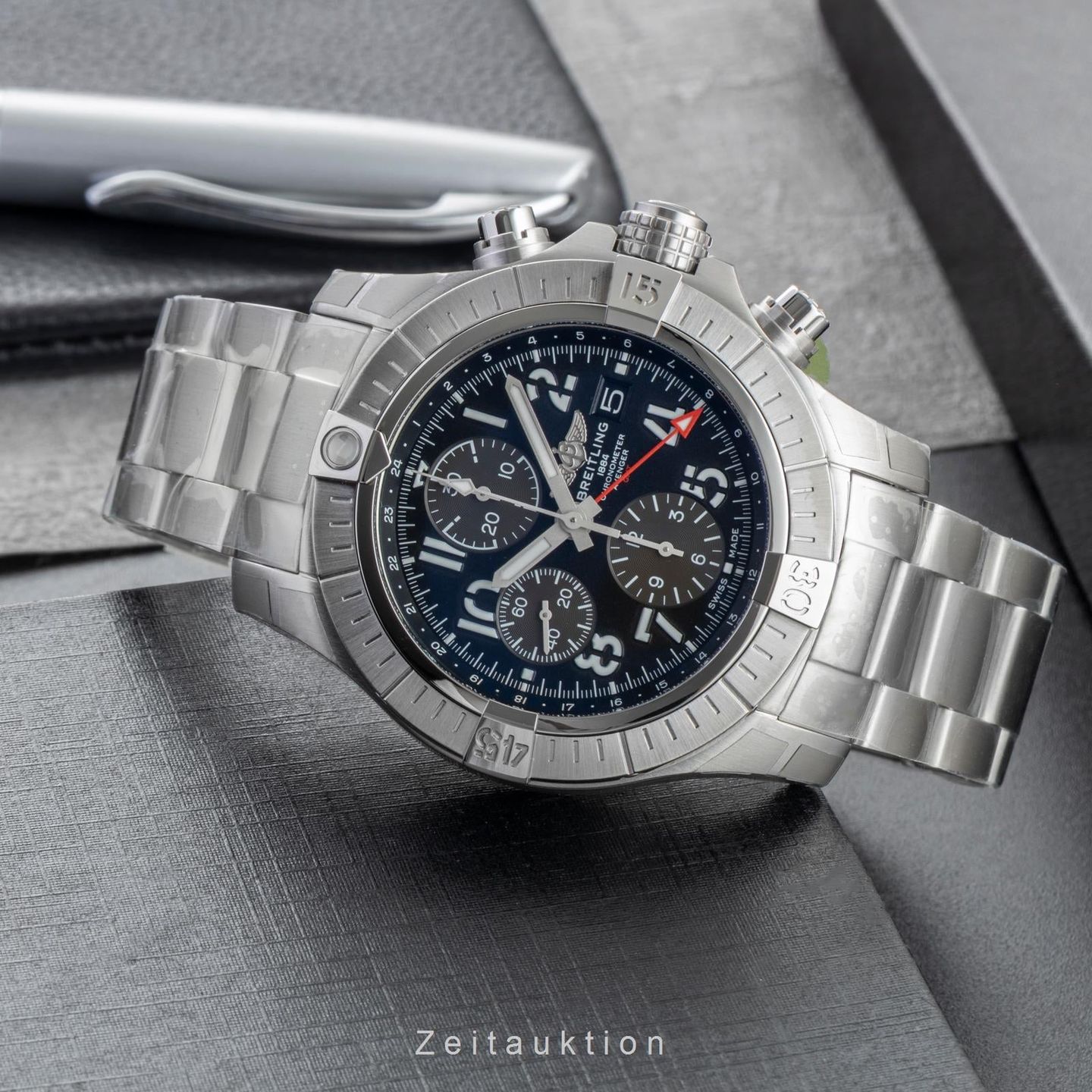 Breitling Avenger A24315101B1A1 - (2/8)