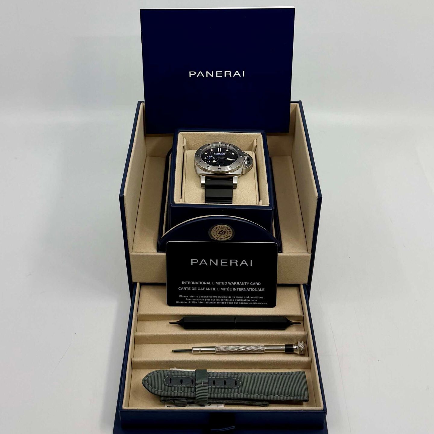 Panerai Luminor Submersible PAM02973 - (3/8)