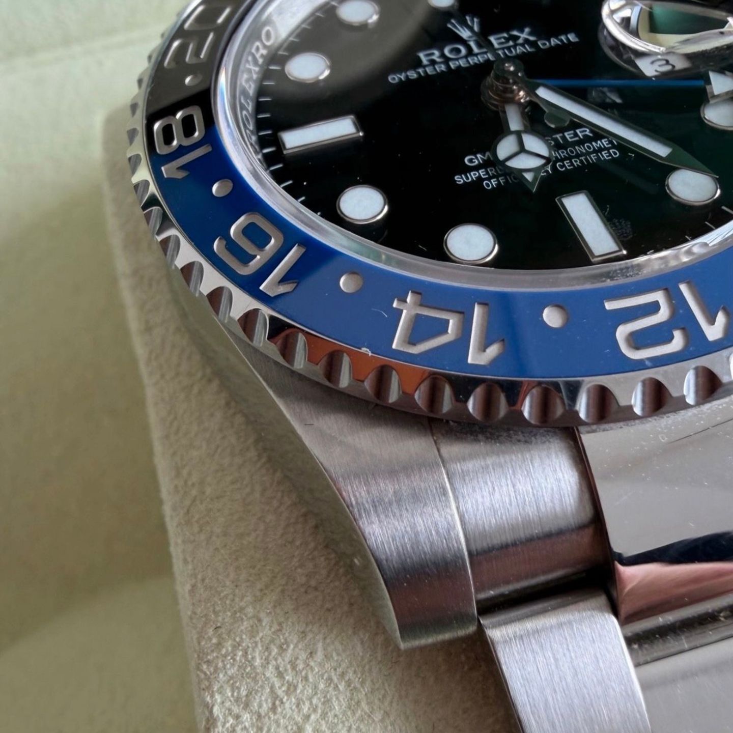 Rolex GMT-Master II 116710BLNR (2013) - Black dial 40 mm Steel case (2/8)