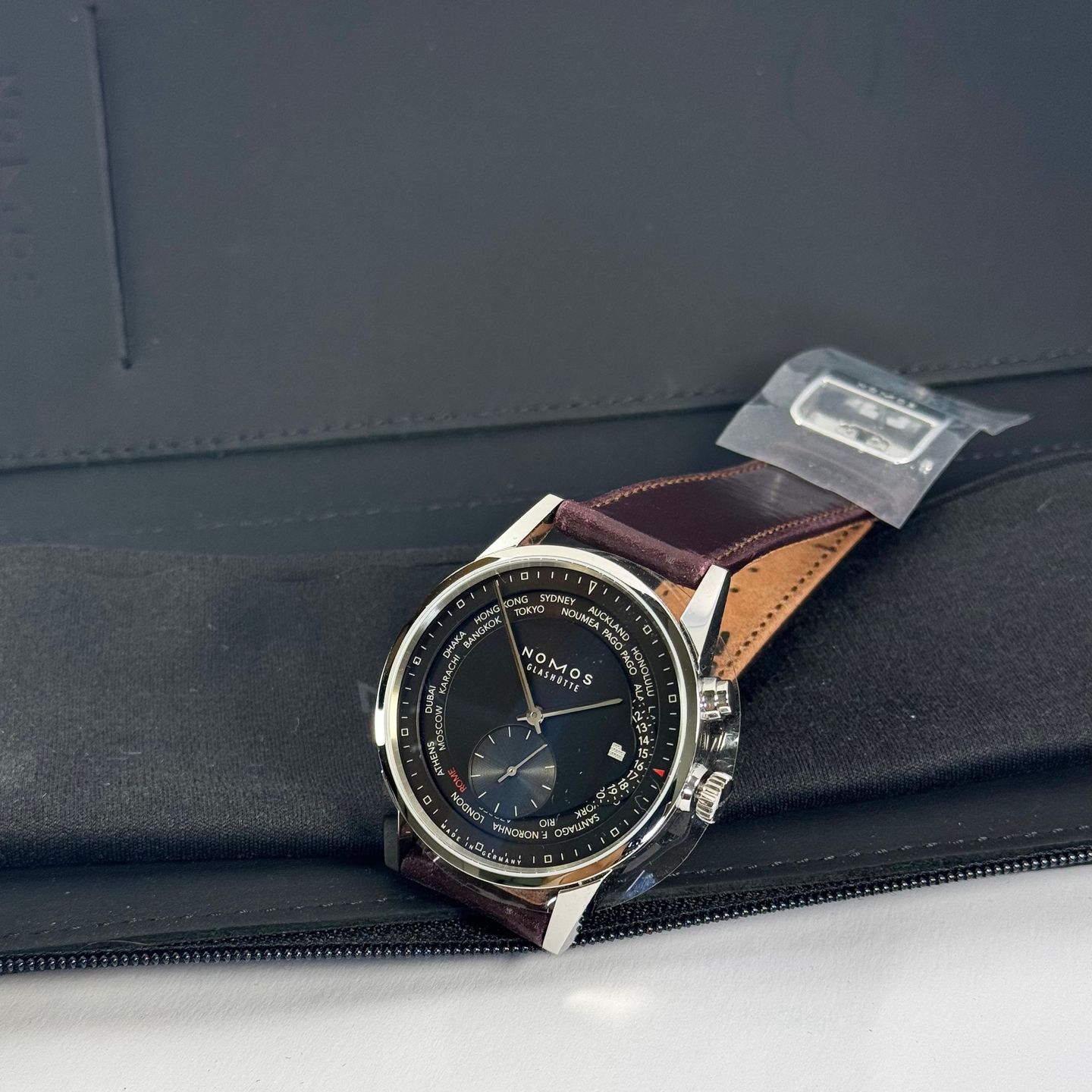 NOMOS Zürich 805.S31 - (4/5)