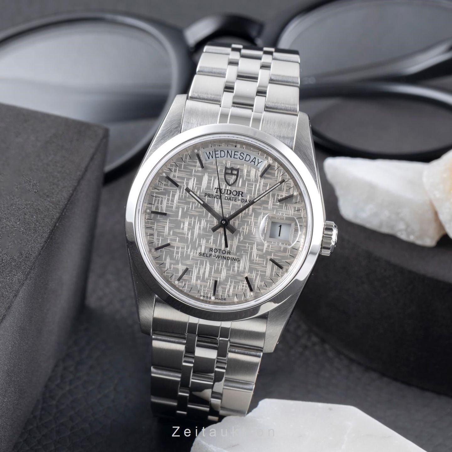 Tudor Prince Date 76200 - (3/8)