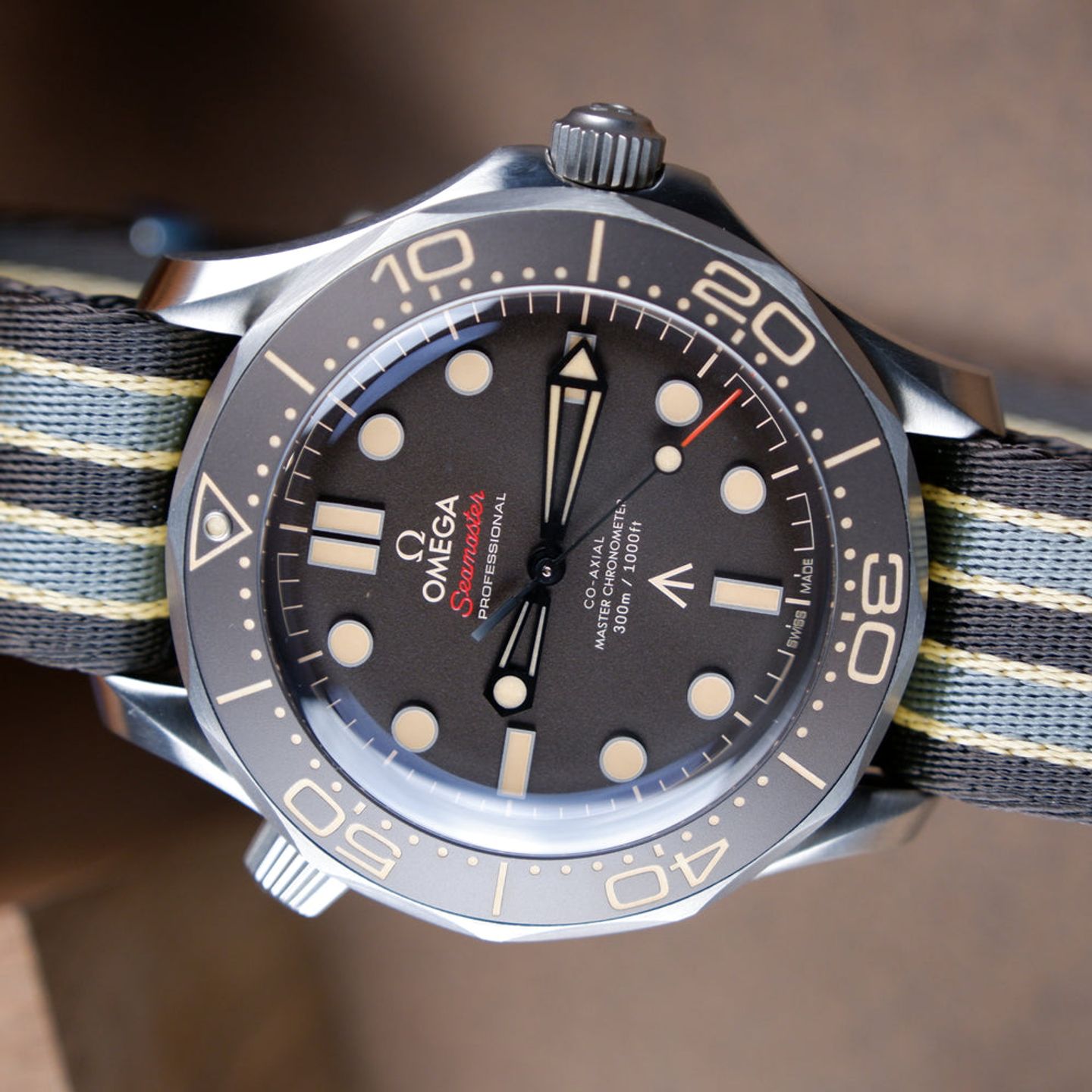 Omega Seamaster Diver 300 M 210.92.42.20.01.001 (2026) - Brown dial 42 mm Titanium case (1/2)