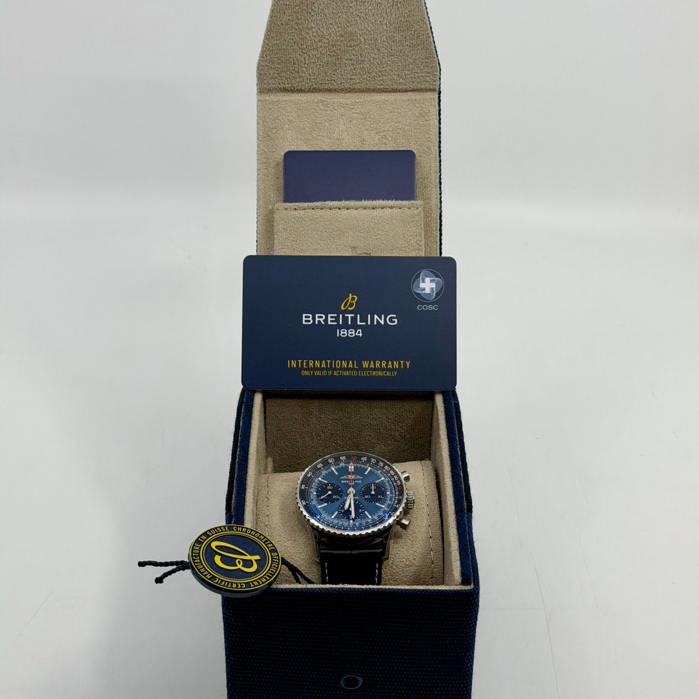 Breitling Navitimer AB0139241C1P1 (2026) - Blue dial 41 mm Steel case (3/8)