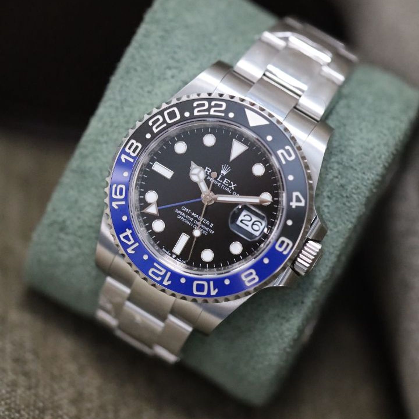 Rolex GMT-Master II 126710BLNR - (2/4)