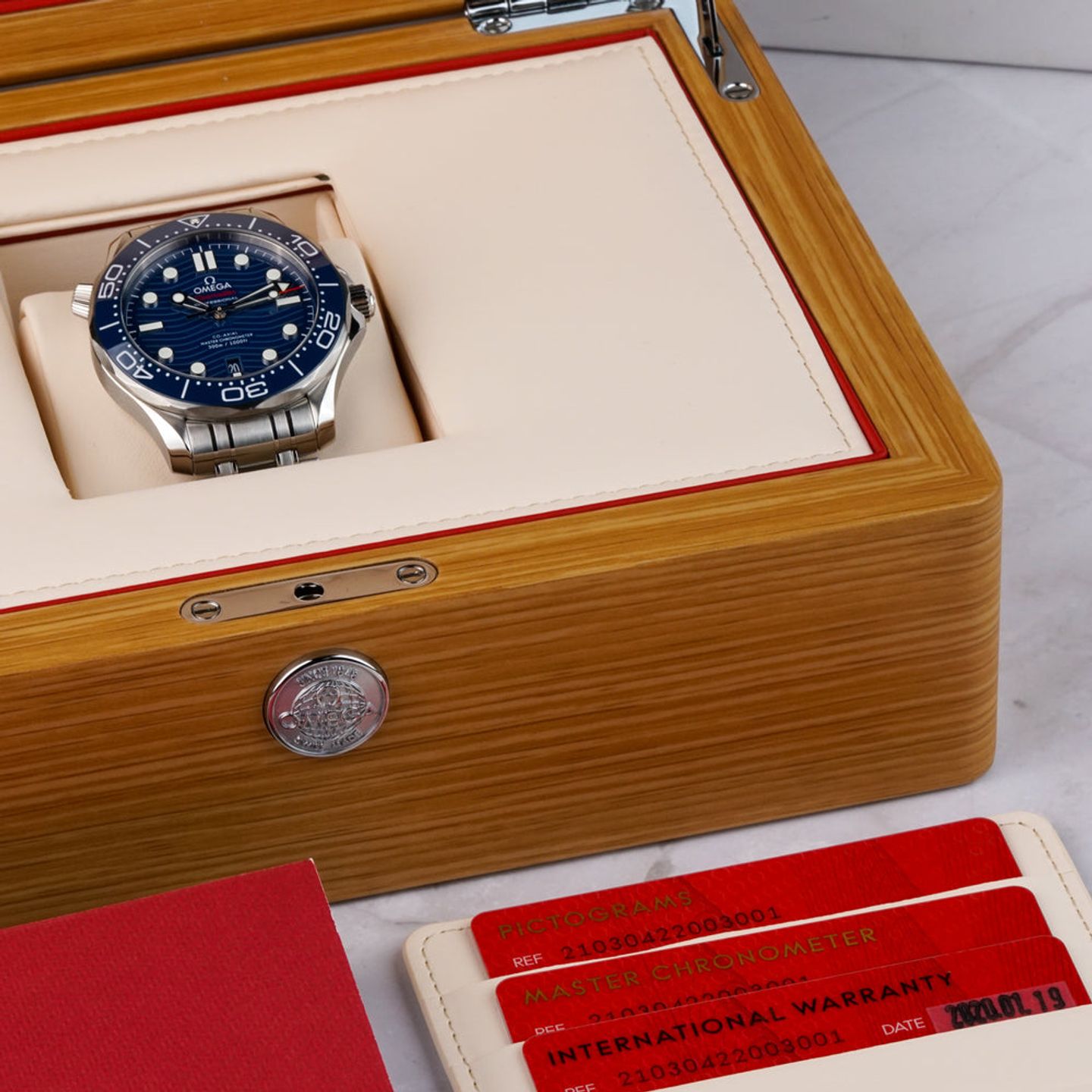 Omega Seamaster Diver 300 M 210.30.42.20.03.001 (2020) - Blue dial 42 mm Steel case (7/7)