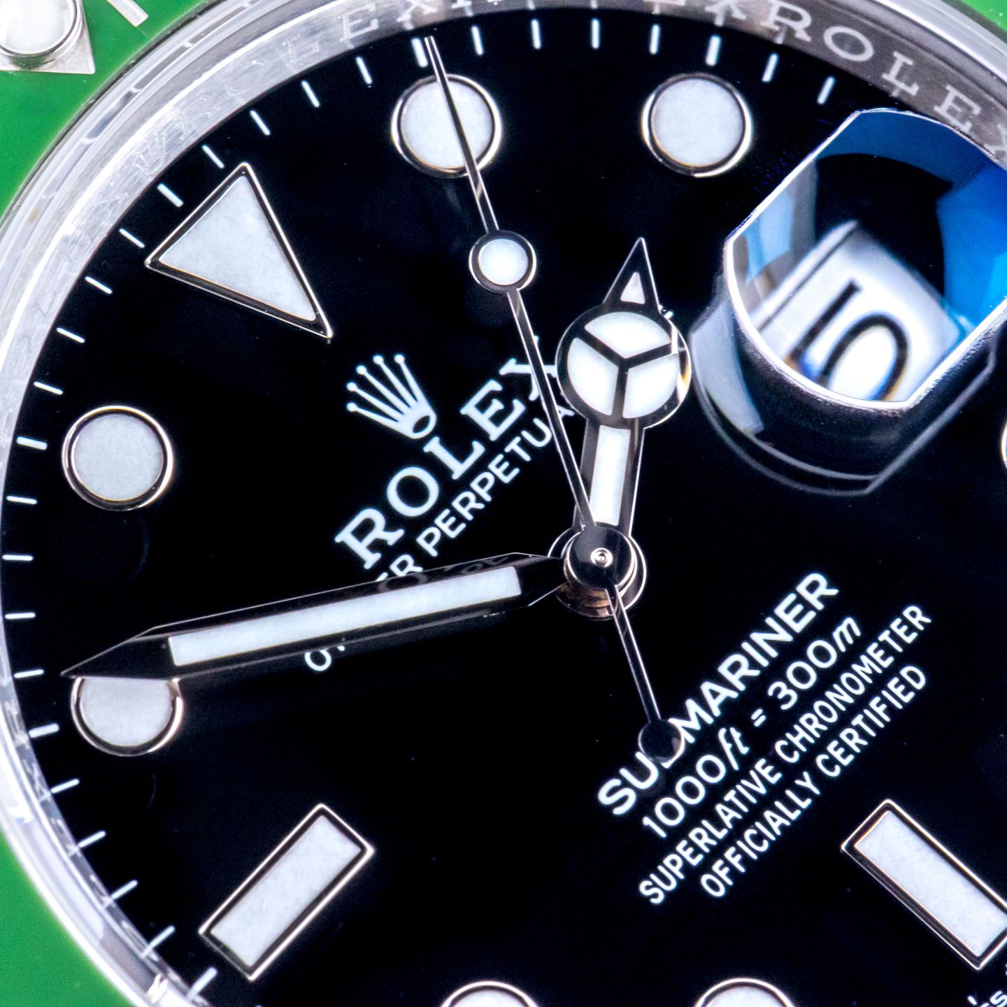 Rolex Submariner Date 126610LV (2025) - Black dial 41 mm Steel case (2/8)