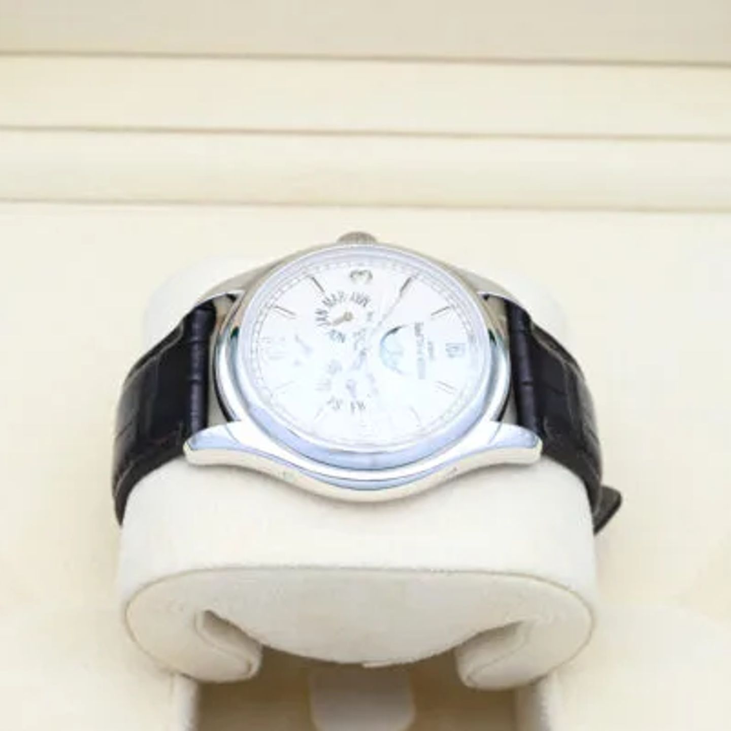 Patek Philippe Annual Calendar 5146G - (2/7)