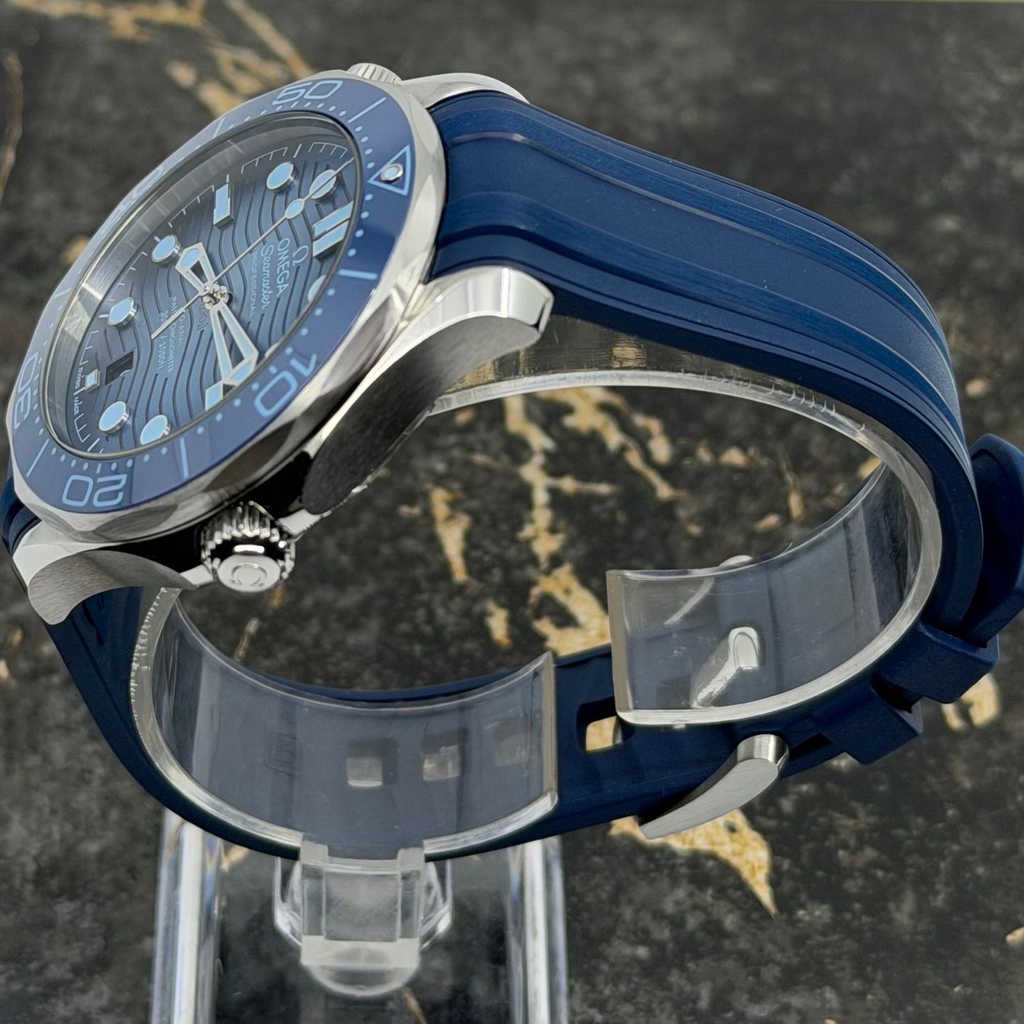 Omega Seamaster Diver 300 M 210.32.42.20.03.002 (2026) - Blue dial 42 mm Steel case (6/8)