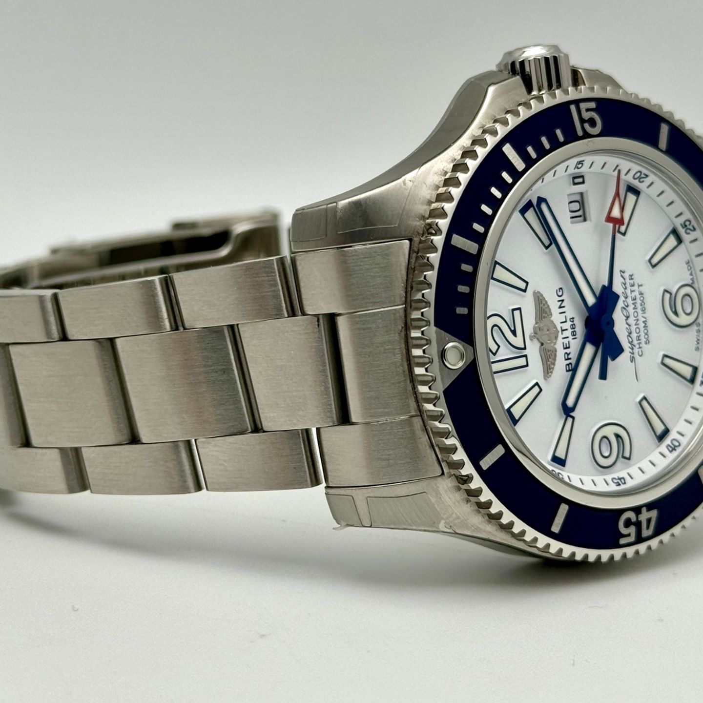 Breitling Superocean 42 A17366D81A1A1 (2024) - White dial 42 mm Steel case (3/6)