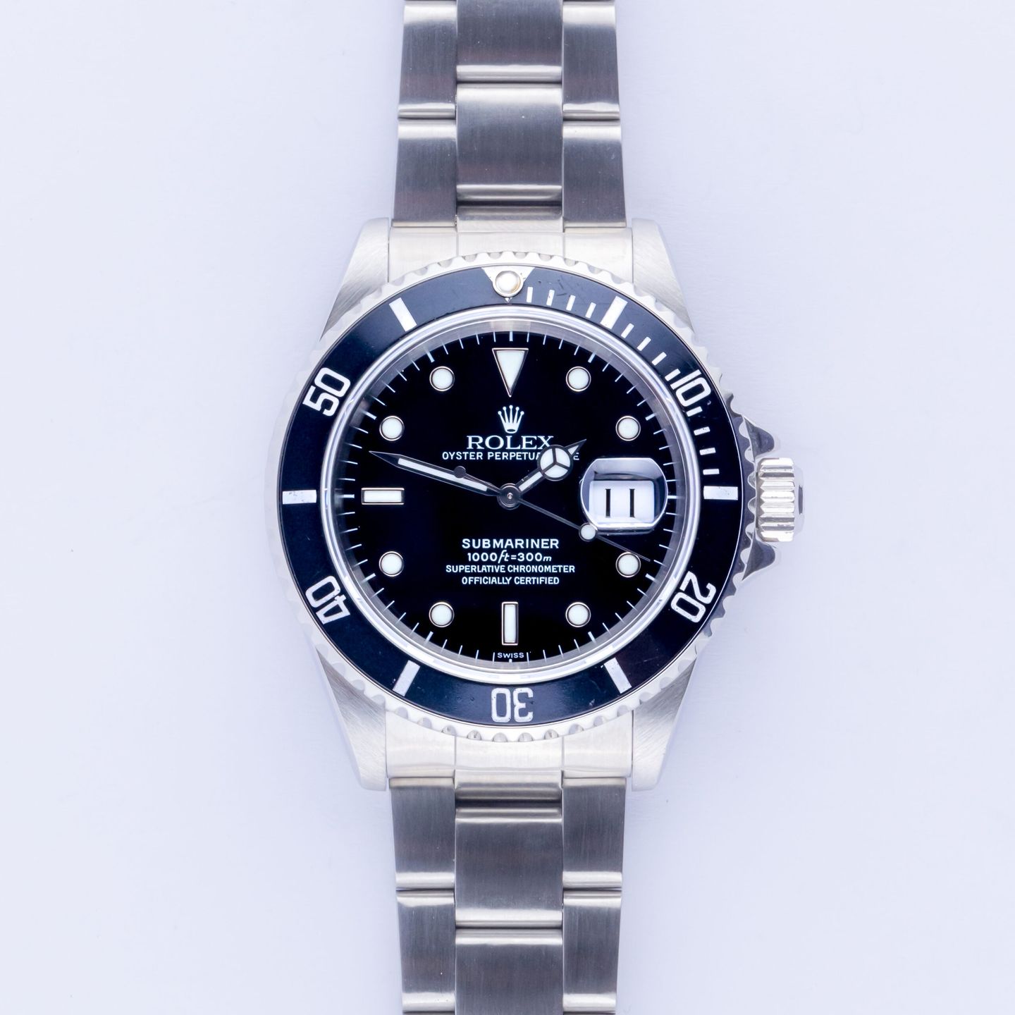 Rolex Submariner Date 16610 (1998) - Zwart wijzerplaat 40mm Staal (3/8)