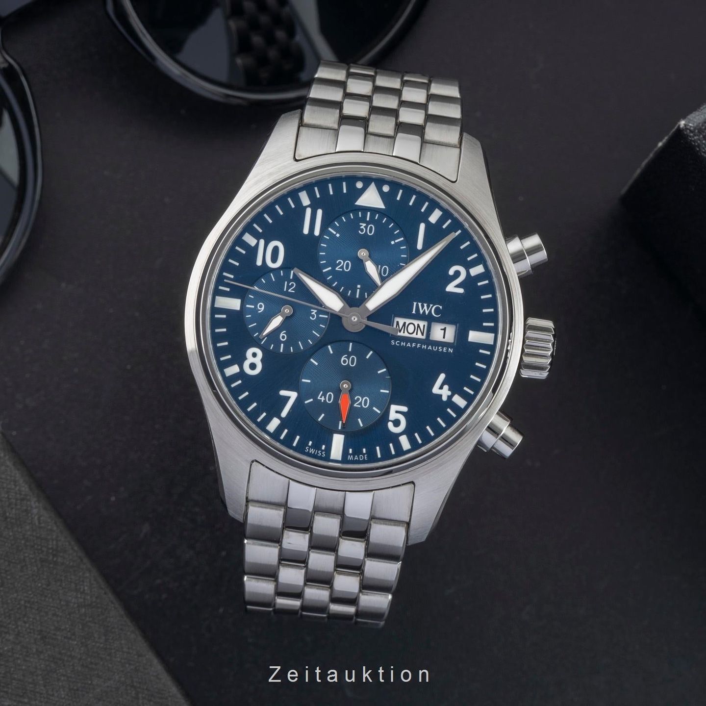 IWC Pilot Chronograph IW388102 - (3/8)