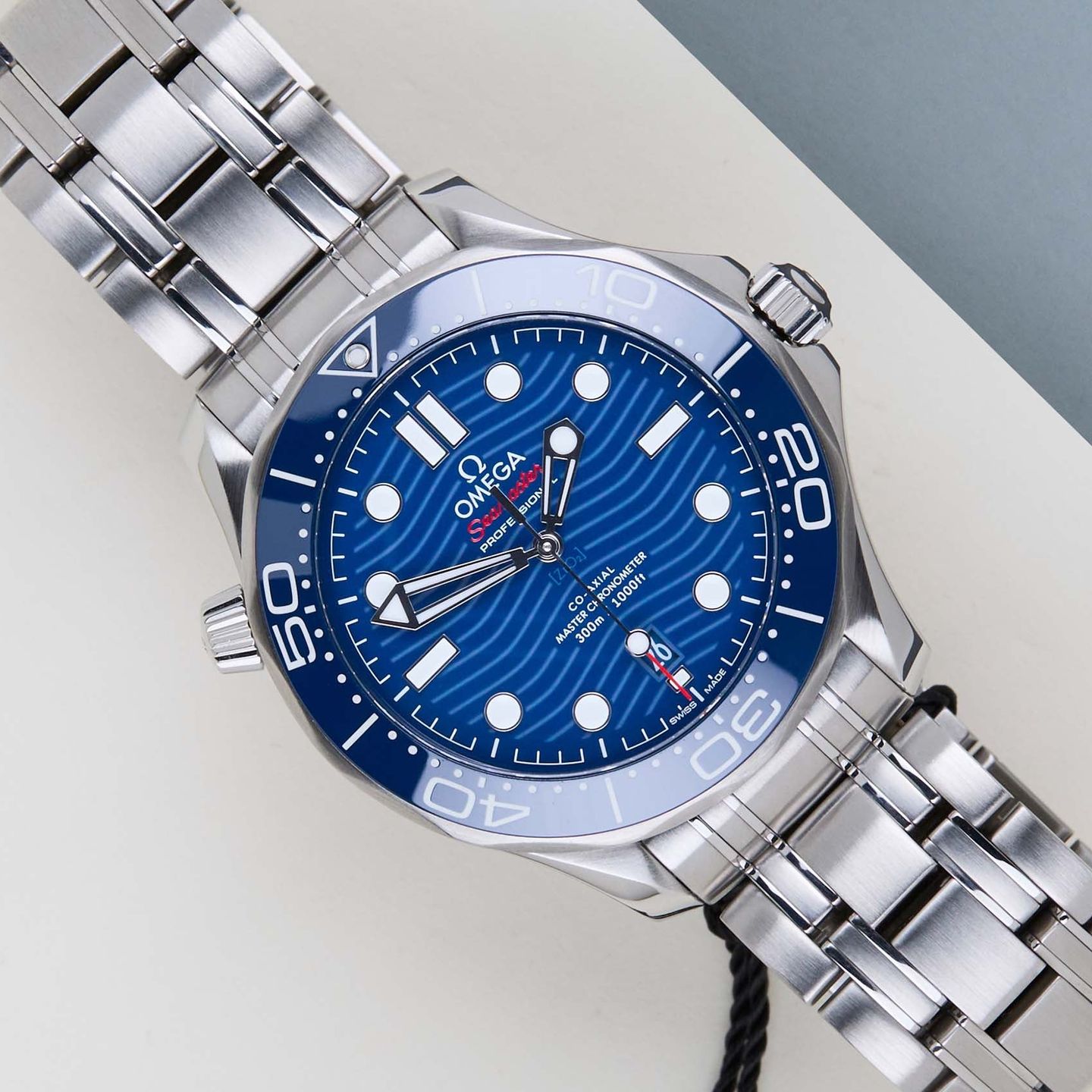 Omega Seamaster Diver 300 M 210.30.42.20.03.001 - (1/8)