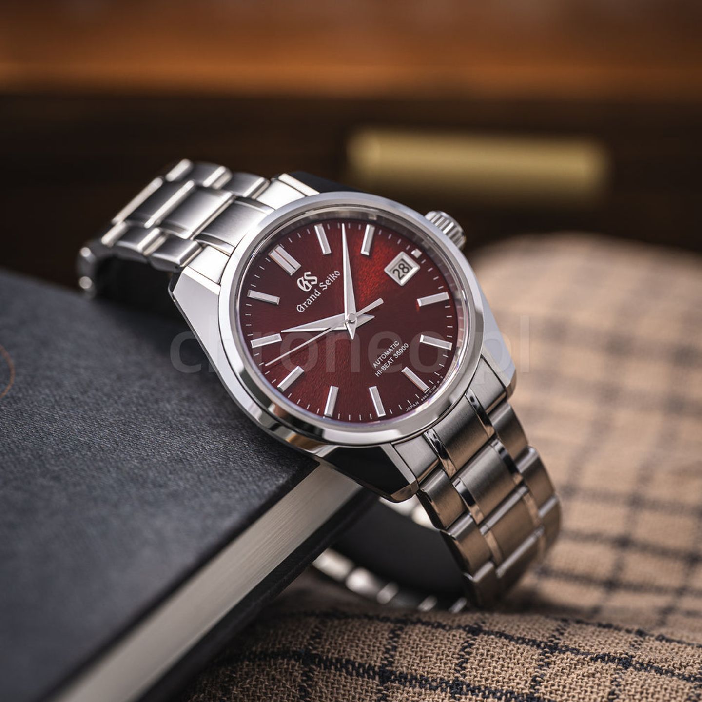 Grand Seiko Heritage Collection SBGH345 - (2/8)